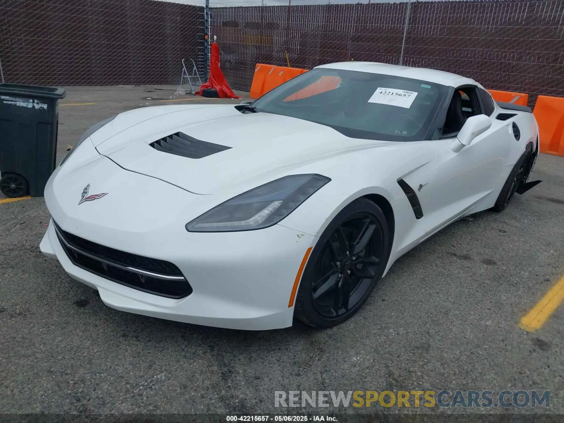 2 fotografías del automóvil dañado 1G1YB2D76K5112204 CHEVROLET CORVETTE 2019