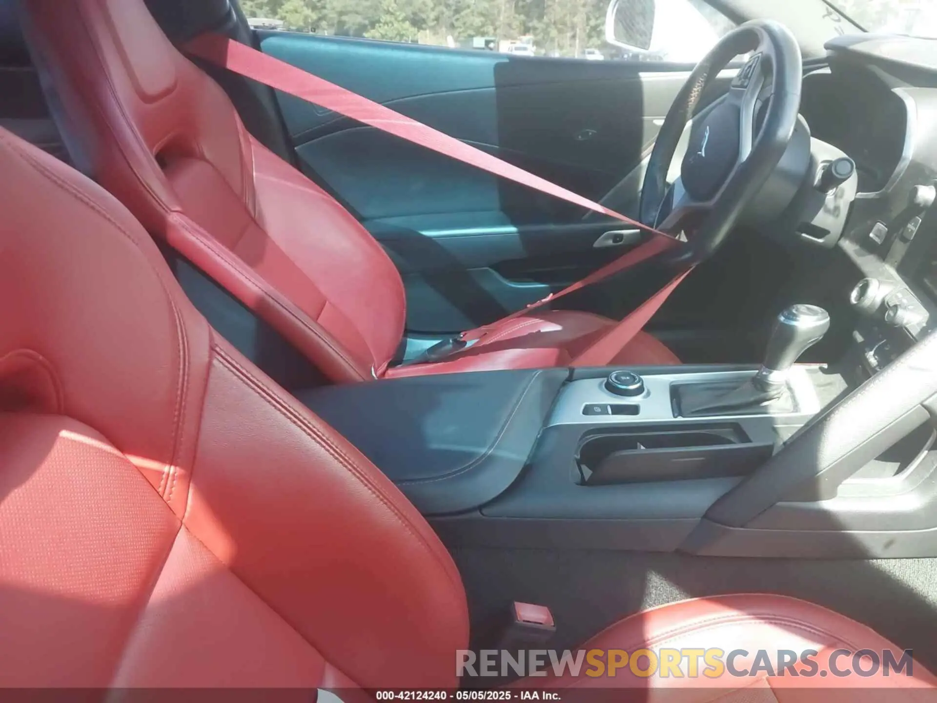 5 fotografías del automóvil dañado 1G1YP2D60K5602260 CHEVROLET CORVETTE 2019