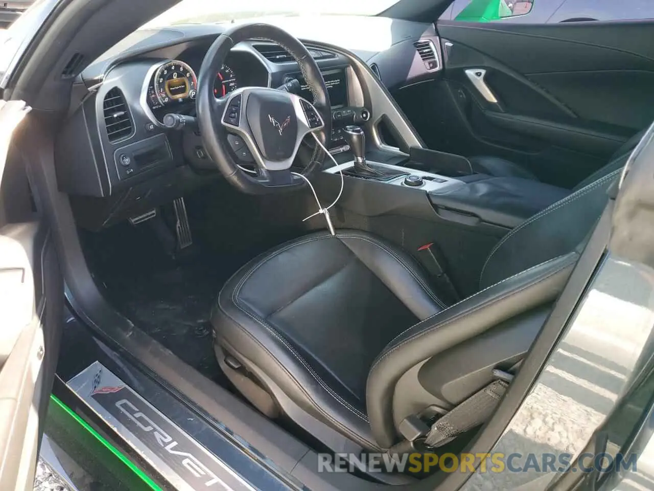 8 fotografías del automóvil dañado 1G1YW2D74K5115770 CHEVROLET CORVETTE 2019