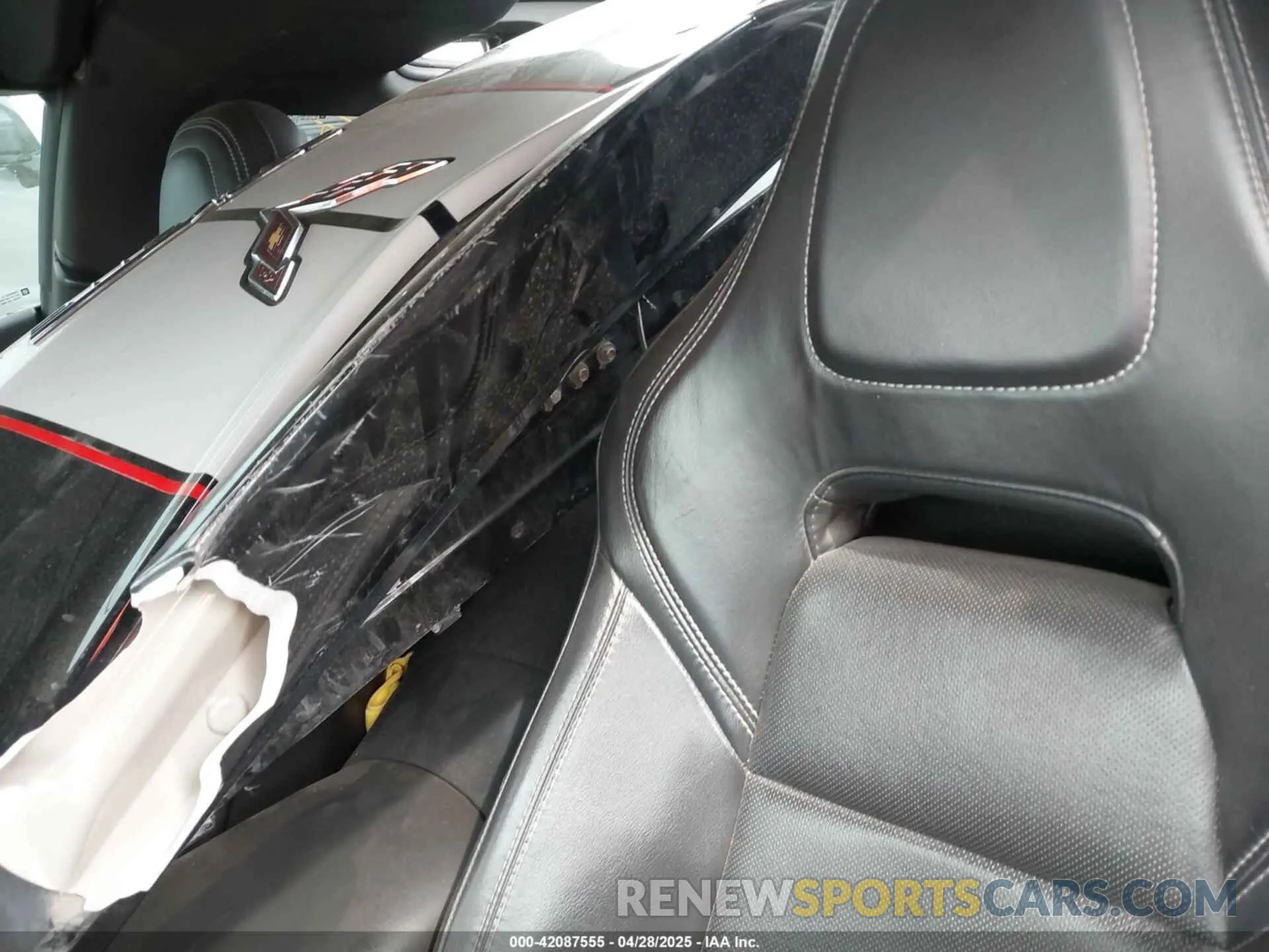 8 fotografías del automóvil dañado 1G1YW2D75K5112067 CHEVROLET CORVETTE 2019