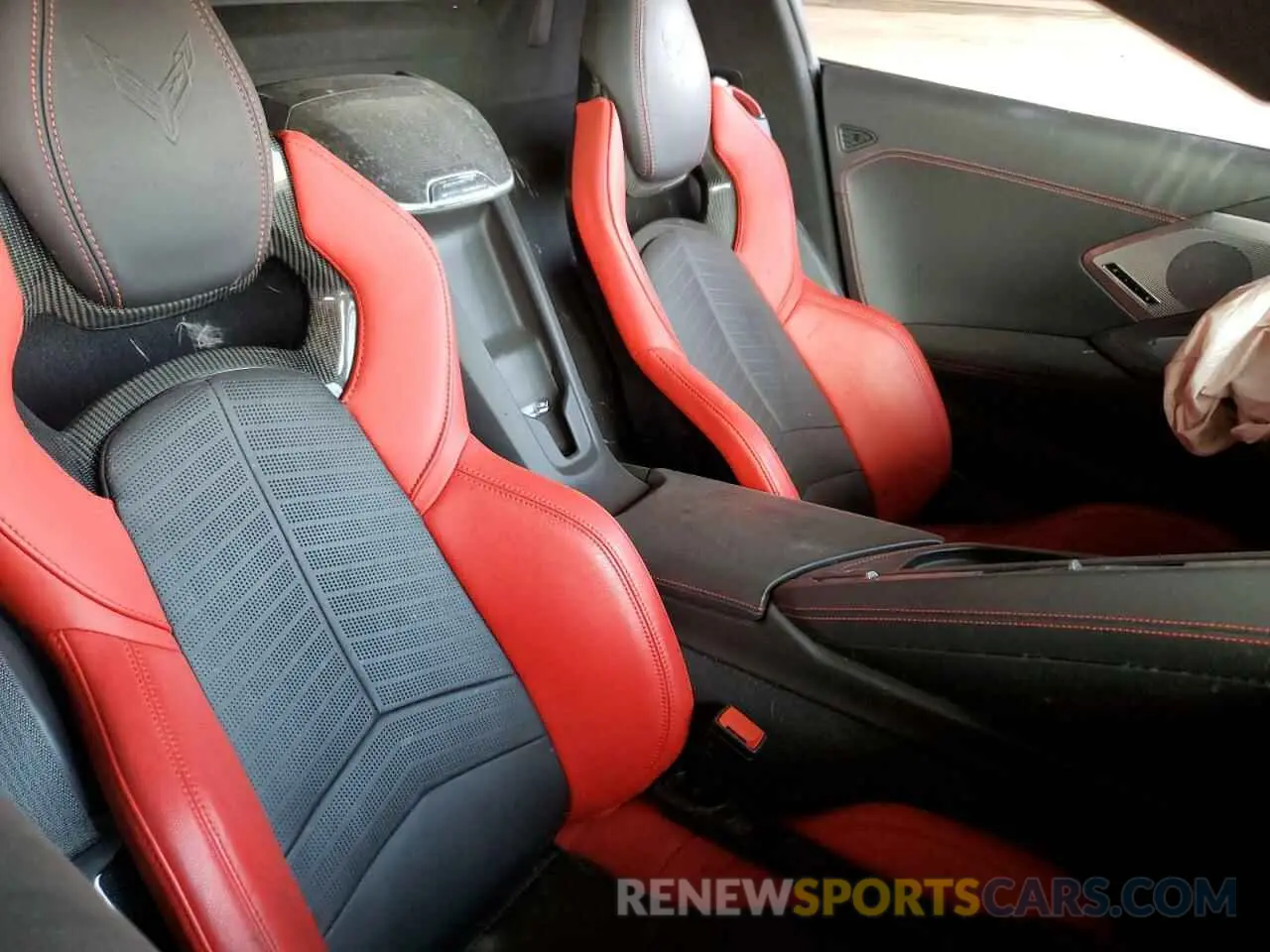 11 fotografías del automóvil dañado 1G1YC3D4XM5105039 CHEVROLET CORVETTE 2021