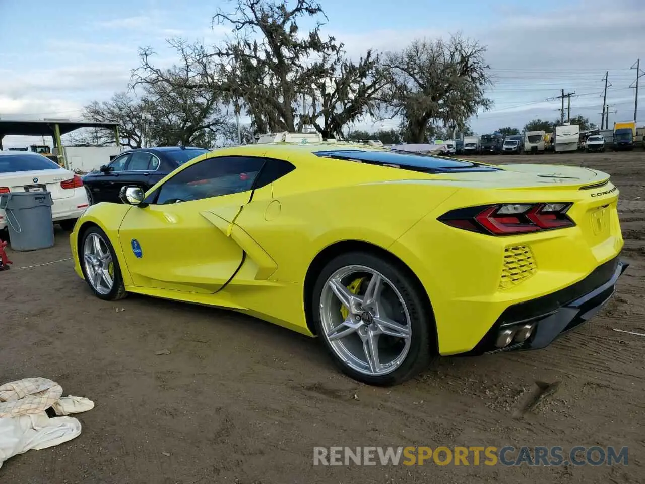 2 fotografías del automóvil dañado 1G1YA2D40N5116990 CHEVROLET CORVETTE 2022