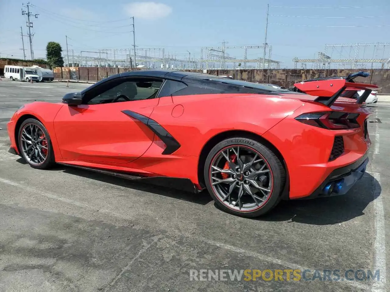 2 fotografías del automóvil dañado 1G1YB2D40P5137371 CHEVROLET CORVETTE 2023