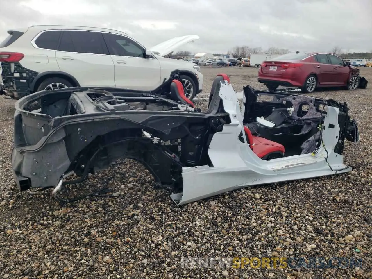 3 fotografías del automóvil dañado 1G1YA3D46R5113216 CHEVROLET CORVETTE 2024