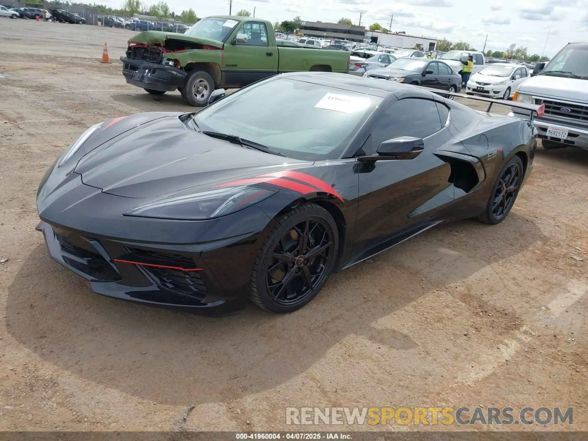 2 fotografías del automóvil dañado 1G1YA2D45N5109713 CHEVROLET CORVETTE STINGRAY 2022