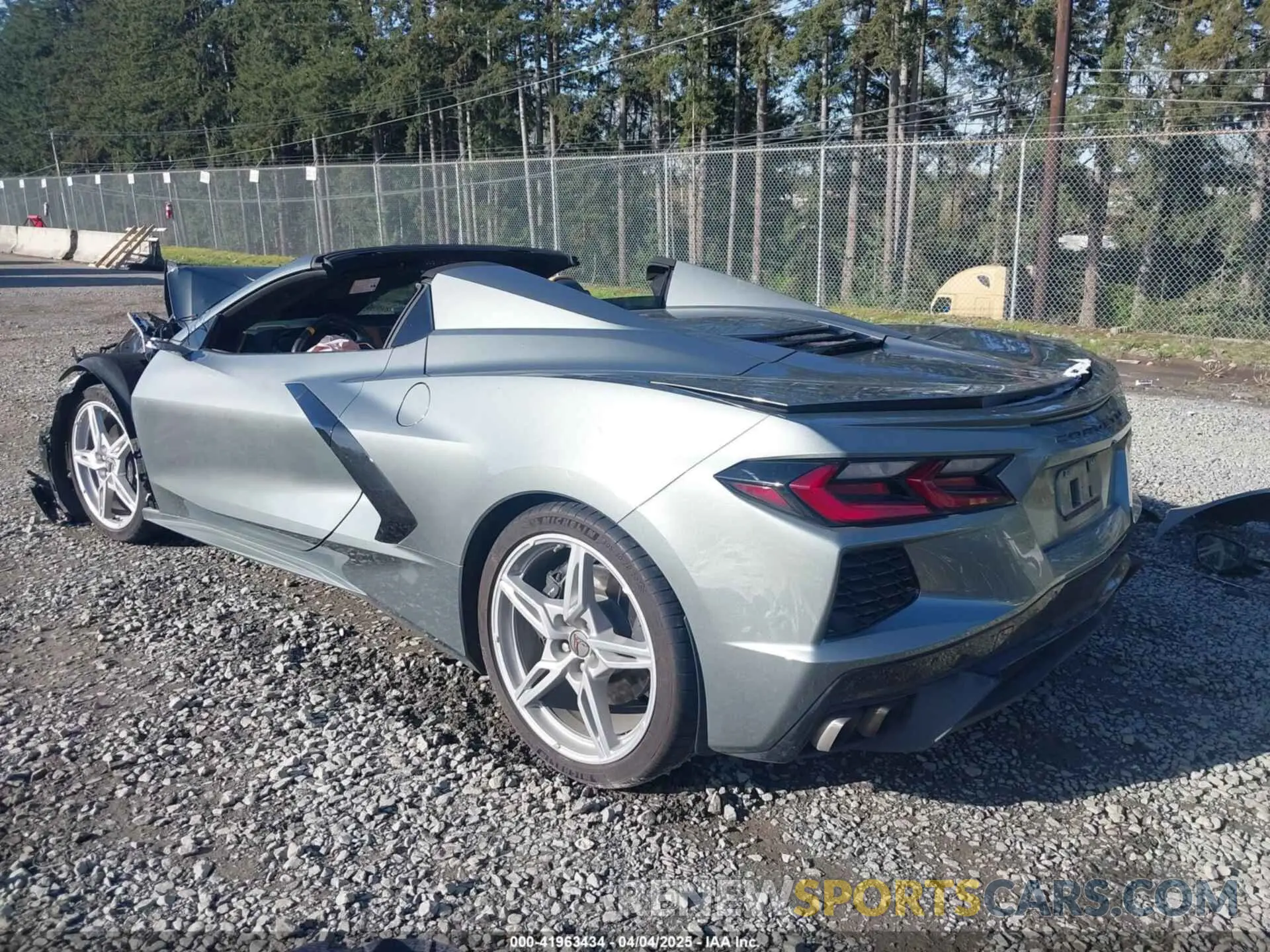 3 fotografías del automóvil dañado 1G1YB3D42P5139354 CHEVROLET CORVETTE STINGRAY 2023