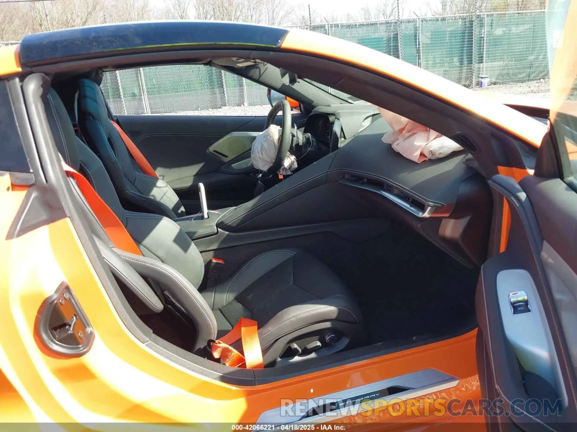 5 fotografías del automóvil dañado 1G1YB2D41R5115236 CHEVROLET CORVETTE STINGRAY 2024