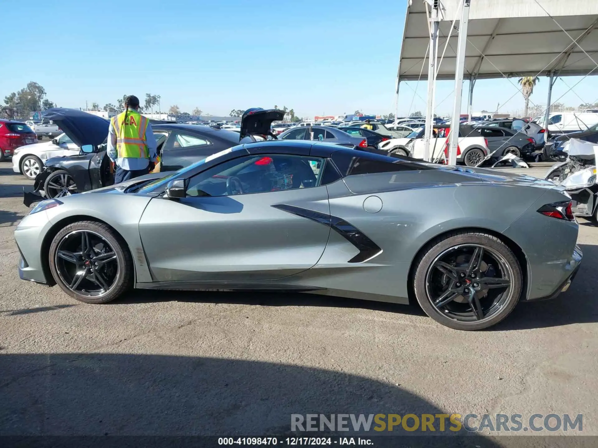 14 fotografías del automóvil dañado 1G1YB3D48R5103073 CHEVROLET CORVETTE STINGRAY 2024