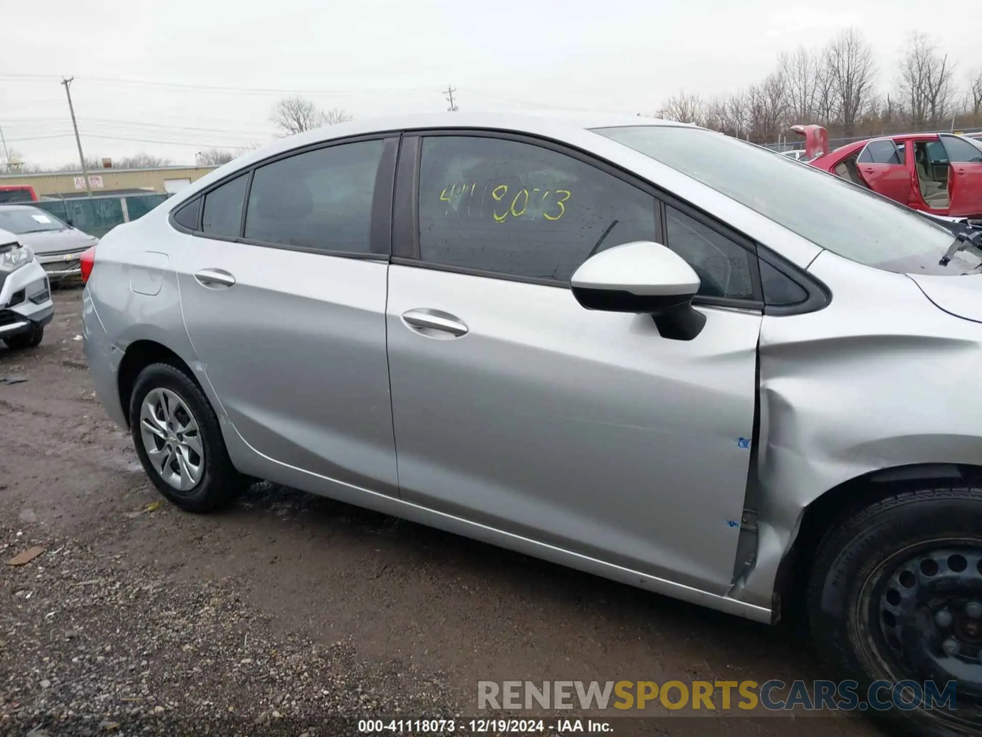 13 fotografías del automóvil dañado 1G1BC5SM0K7135558 CHEVROLET CRUZE 2019