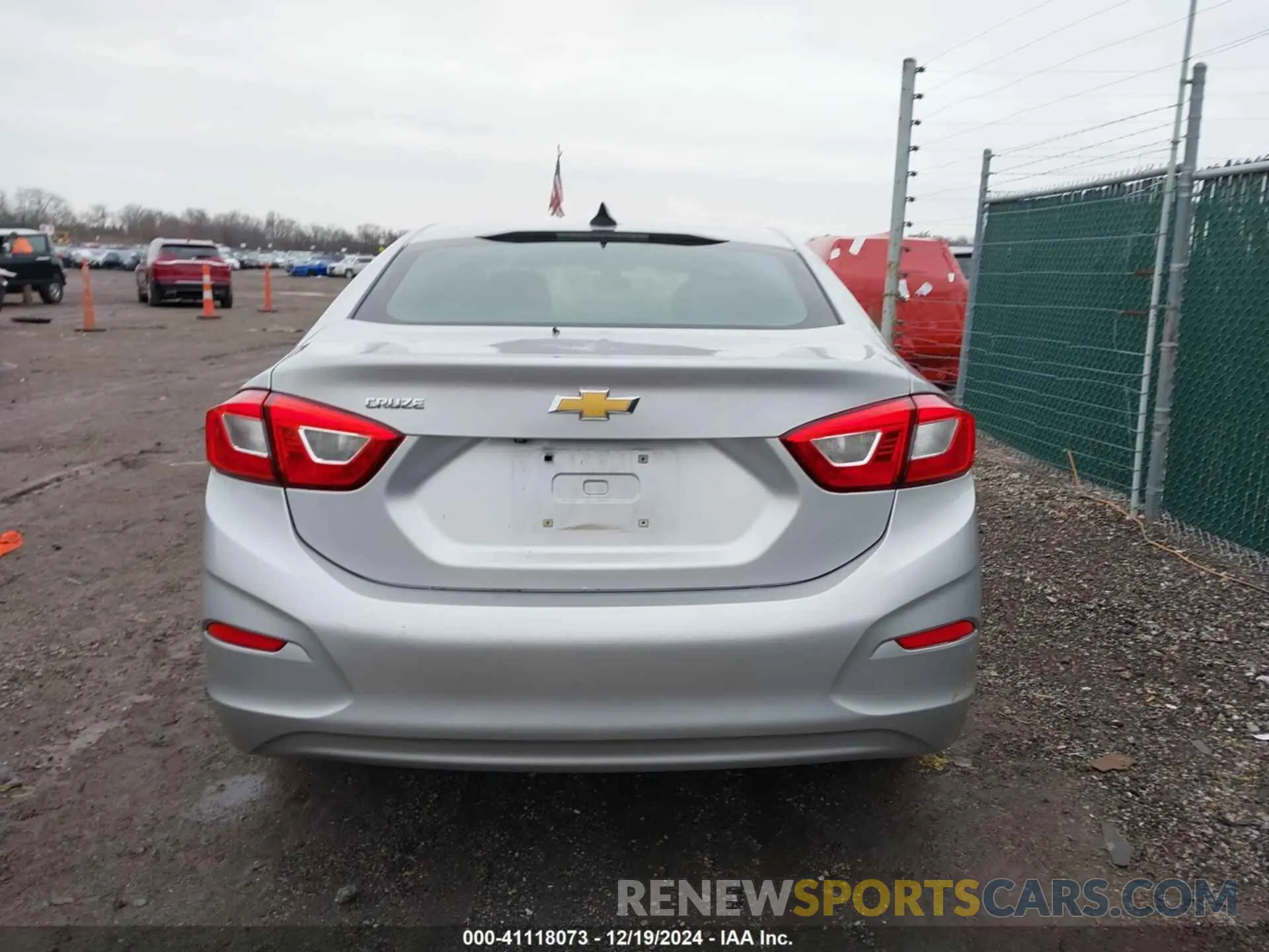 16 fotografías del automóvil dañado 1G1BC5SM0K7135558 CHEVROLET CRUZE 2019