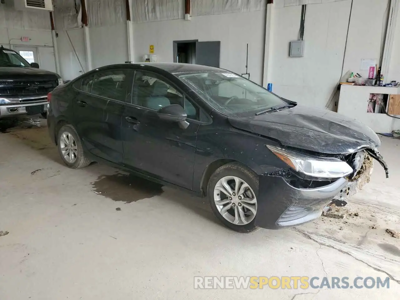 4 fotografías del automóvil dañado 1G1BC5SM0K7151081 CHEVROLET CRUZE 2019