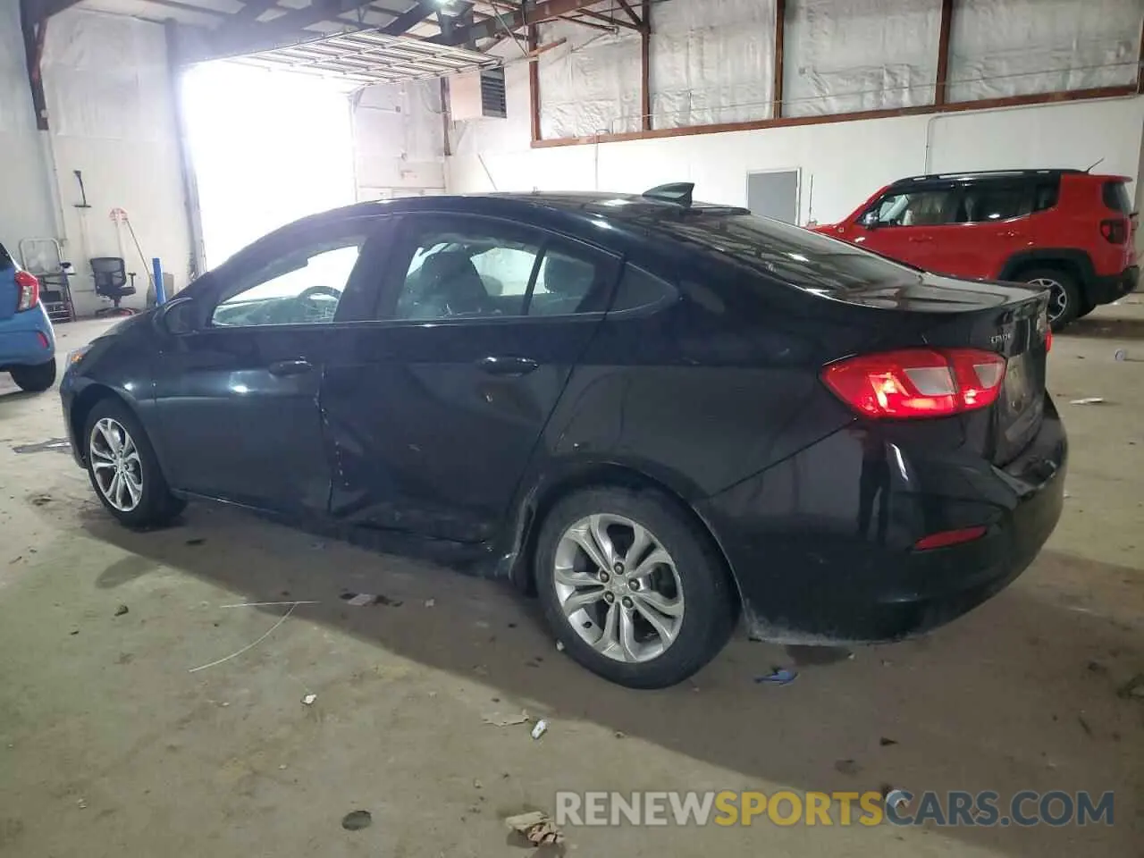 2 fotografías del automóvil dañado 1G1BC5SM1K7109714 CHEVROLET CRUZE 2019