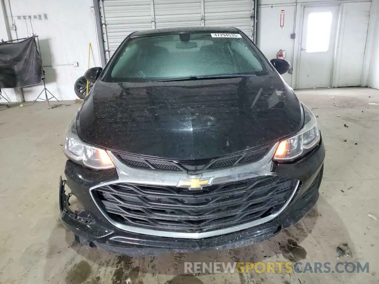 5 fotografías del automóvil dañado 1G1BC5SM1K7109714 CHEVROLET CRUZE 2019