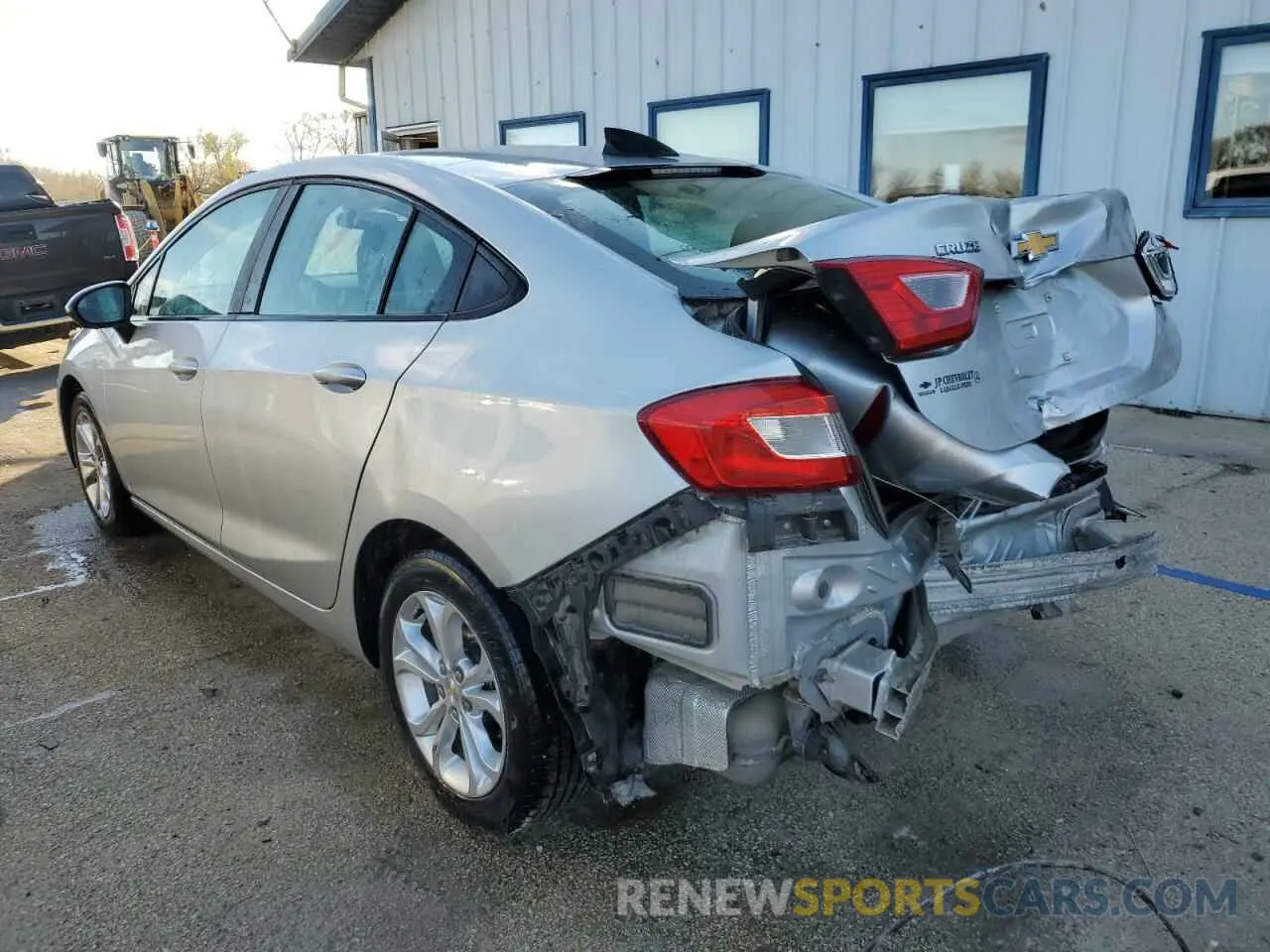 2 fotografías del automóvil dañado 1G1BC5SM1K7110863 CHEVROLET CRUZE 2019