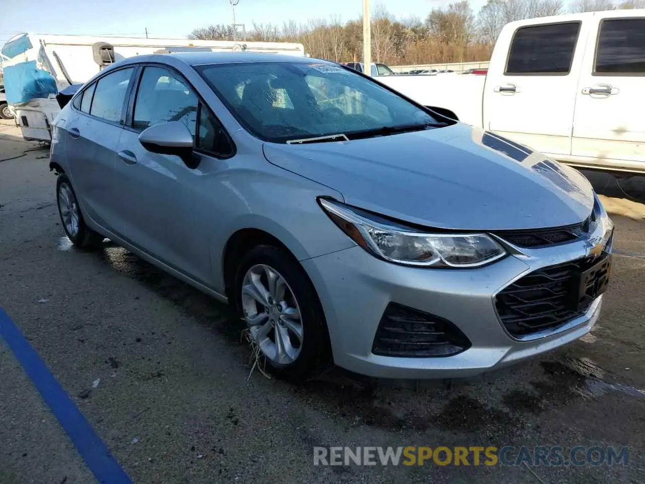 4 fotografías del automóvil dañado 1G1BC5SM1K7110863 CHEVROLET CRUZE 2019