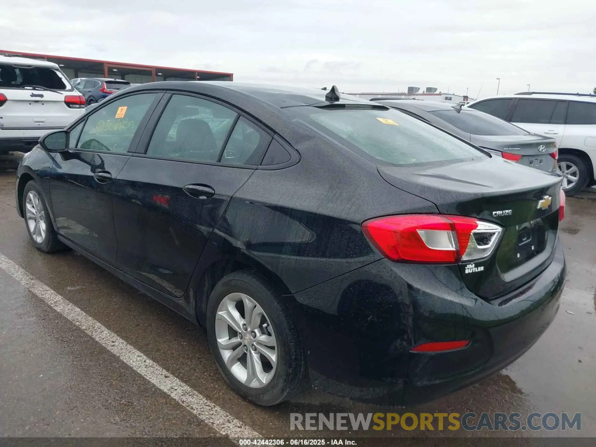 3 fotografías del automóvil dañado 1G1BC5SM1K7130885 CHEVROLET CRUZE 2019