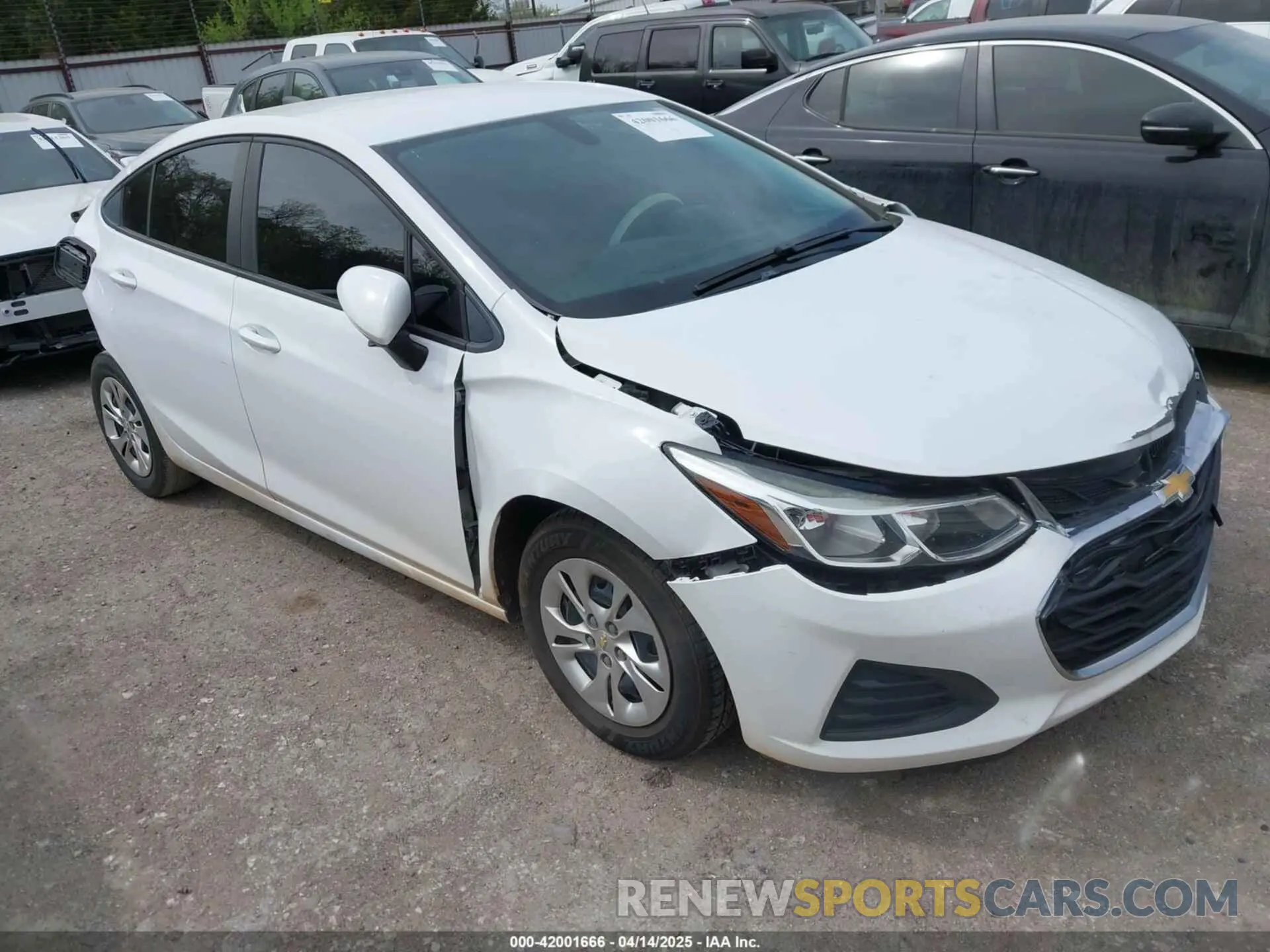 1 fotografías del automóvil dañado 1G1BC5SM2K7100598 CHEVROLET CRUZE 2019