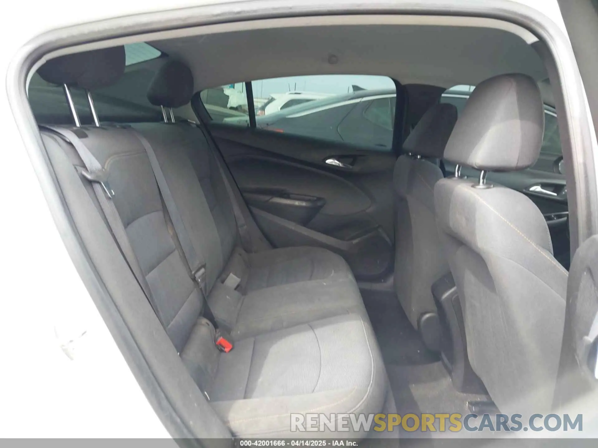 8 fotografías del automóvil dañado 1G1BC5SM2K7100598 CHEVROLET CRUZE 2019