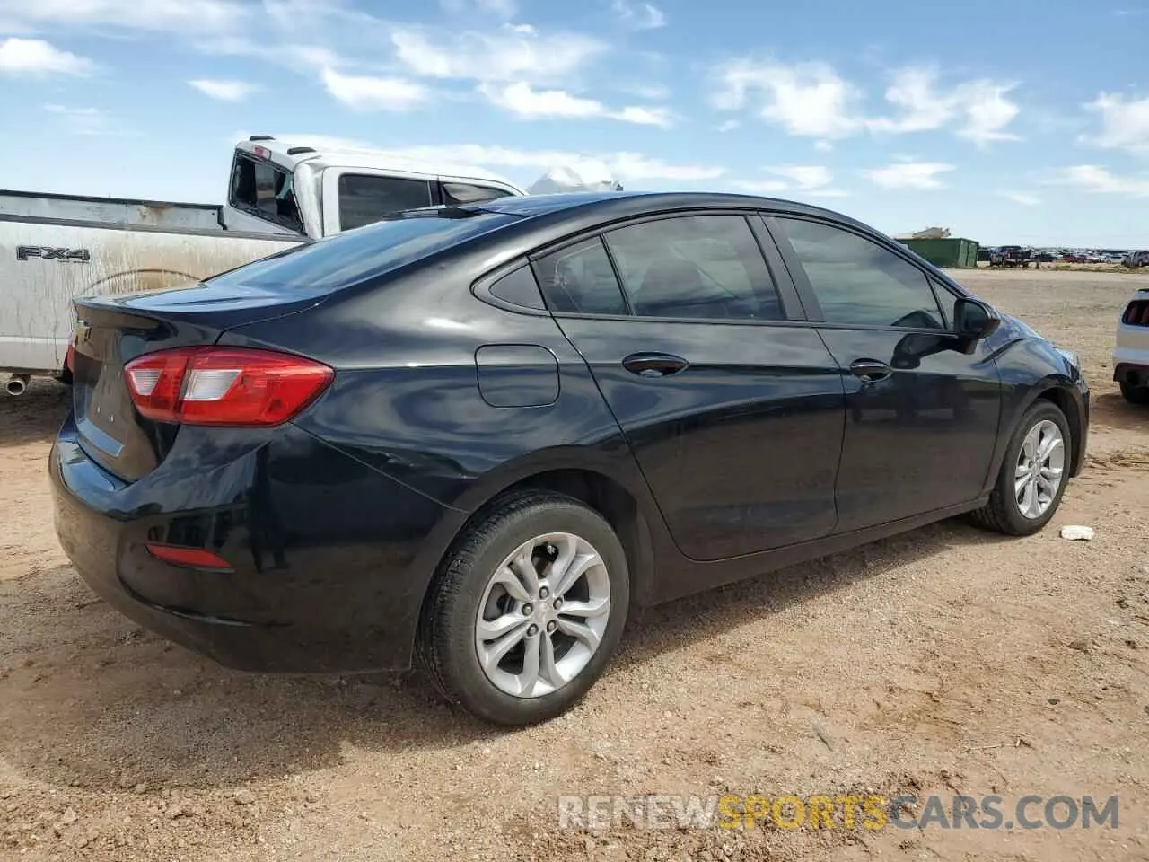 3 fotografías del automóvil dañado 1G1BC5SM2K7112959 CHEVROLET CRUZE 2019