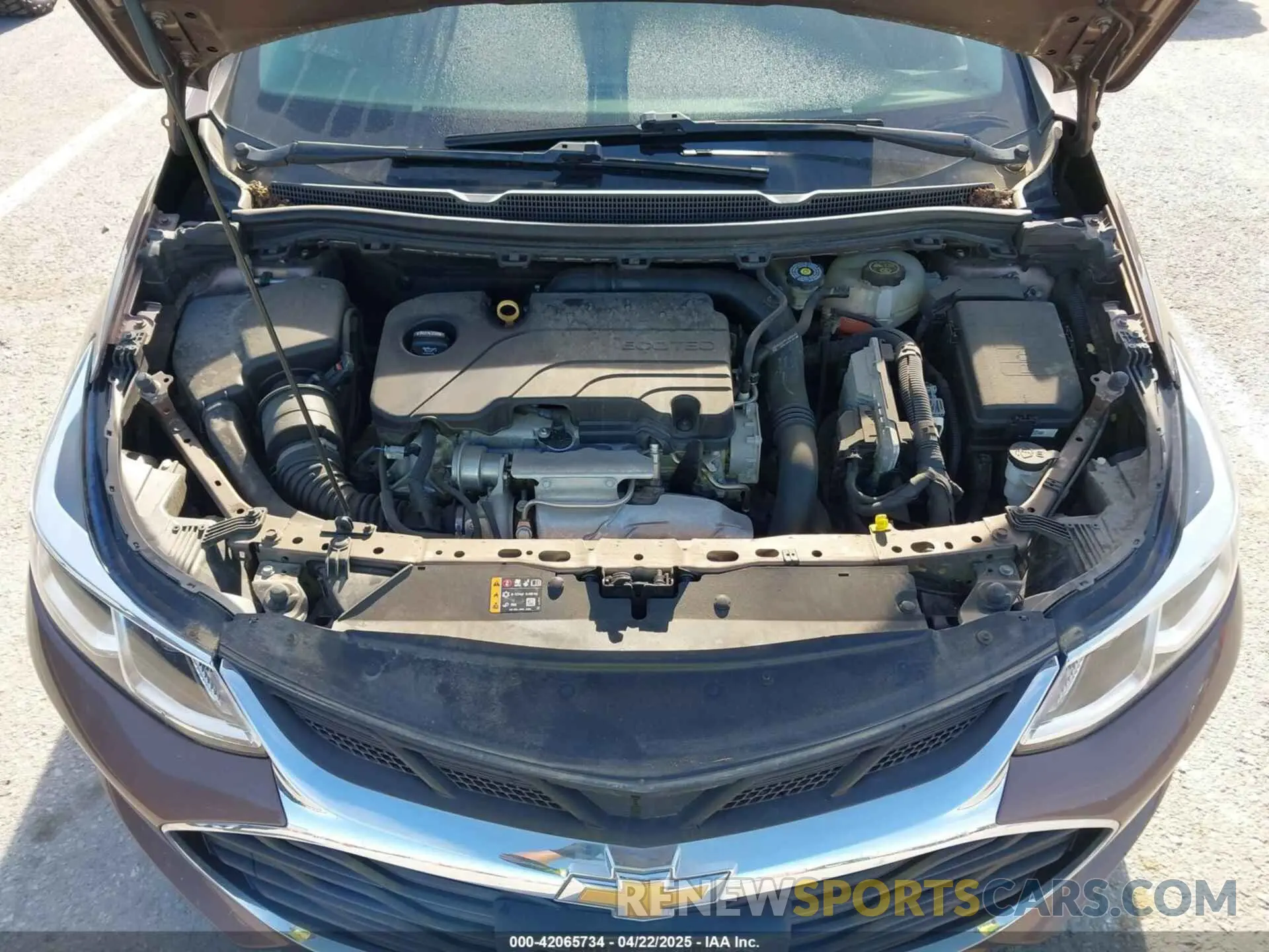 10 fotografías del automóvil dañado 1G1BC5SM2K7121922 CHEVROLET CRUZE 2019