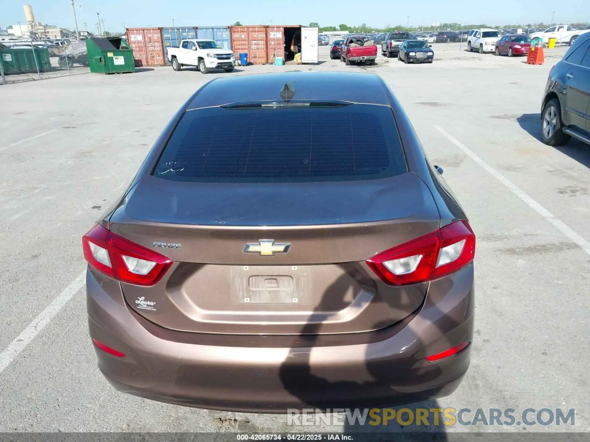 16 fotografías del automóvil dañado 1G1BC5SM2K7121922 CHEVROLET CRUZE 2019