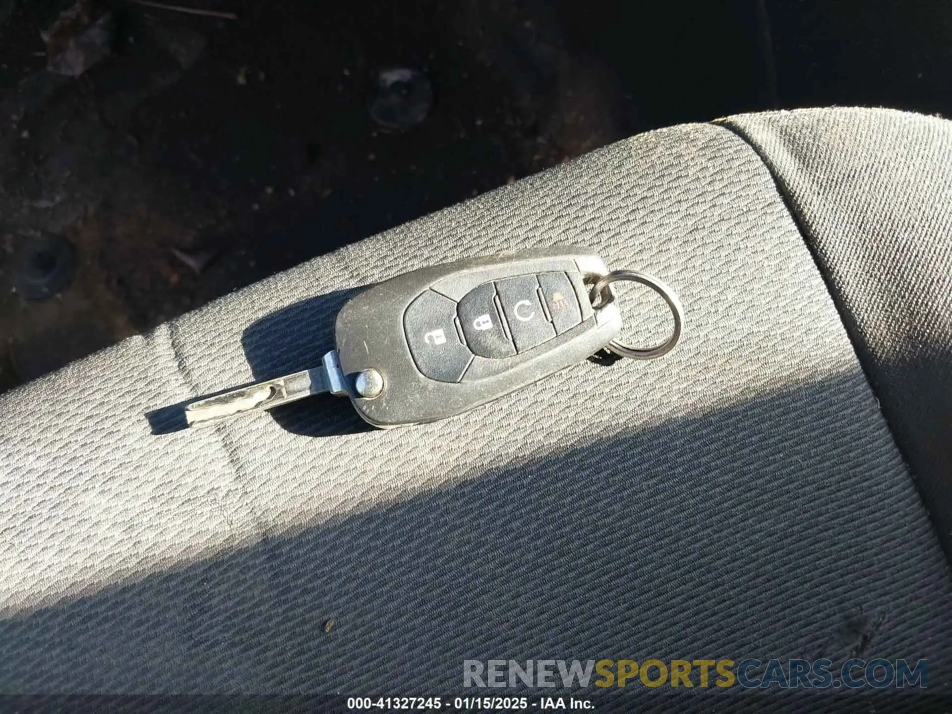 11 fotografías del automóvil dañado 1G1BC5SM2K7128028 CHEVROLET CRUZE 2019