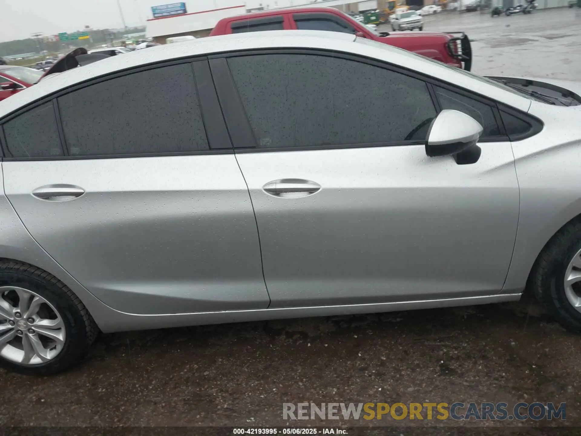 13 fotografías del automóvil dañado 1G1BC5SM2K7148943 CHEVROLET CRUZE 2019