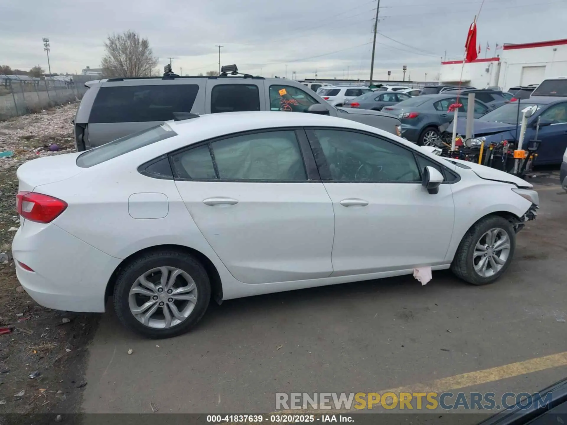 13 fotografías del automóvil dañado 1G1BC5SM3K7153066 CHEVROLET CRUZE 2019