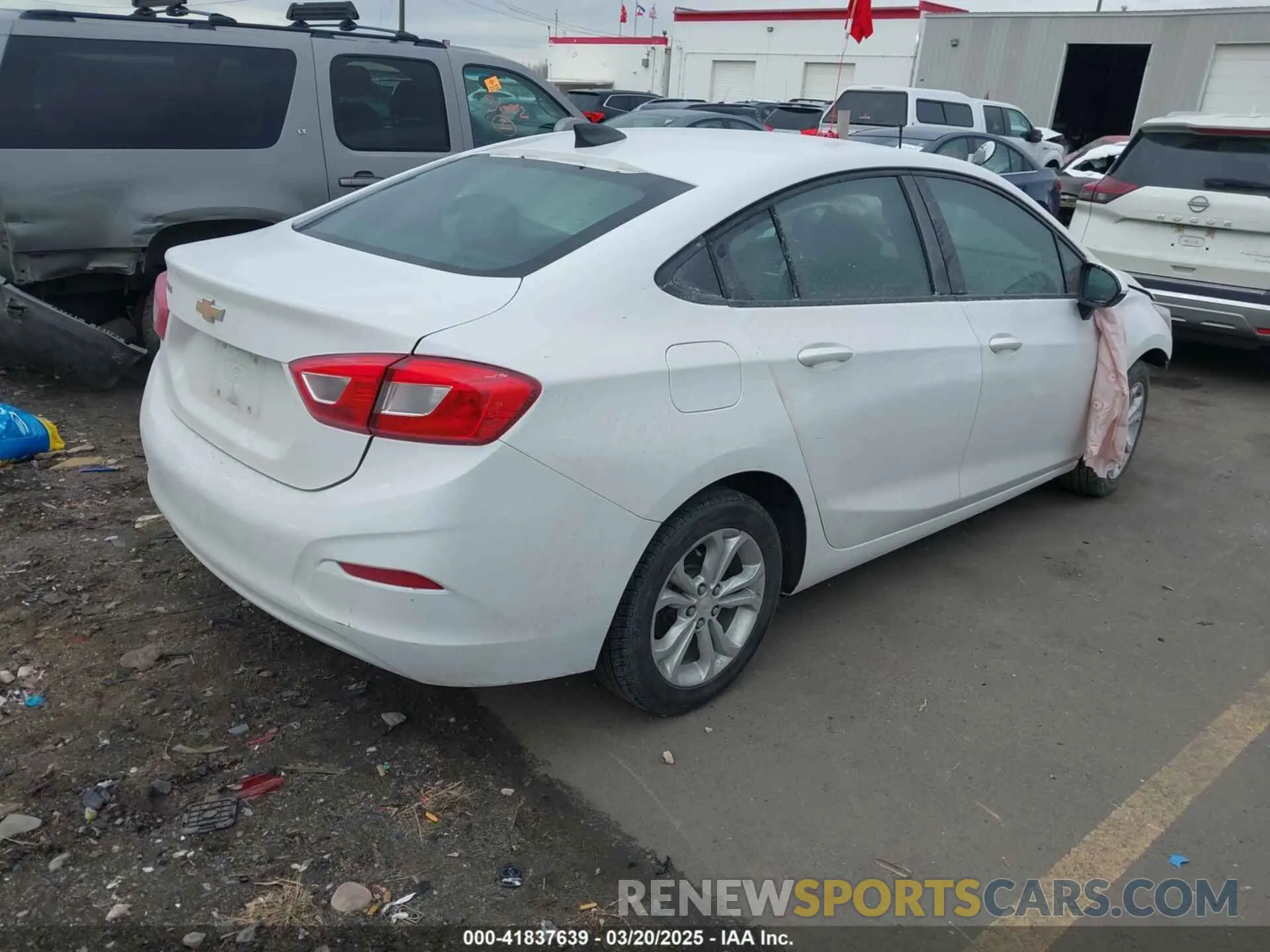 4 fotografías del automóvil dañado 1G1BC5SM3K7153066 CHEVROLET CRUZE 2019