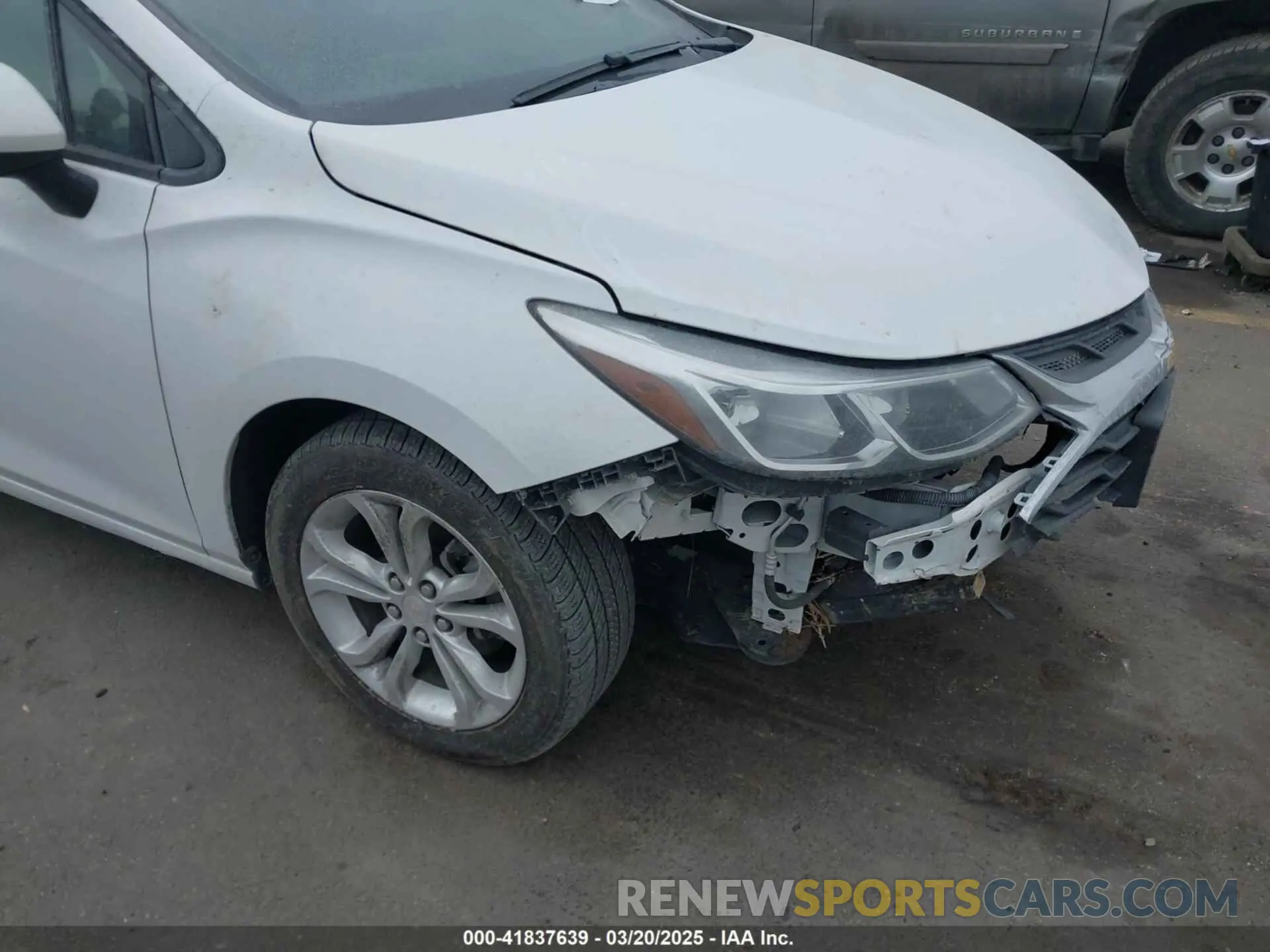 6 fotografías del automóvil dañado 1G1BC5SM3K7153066 CHEVROLET CRUZE 2019