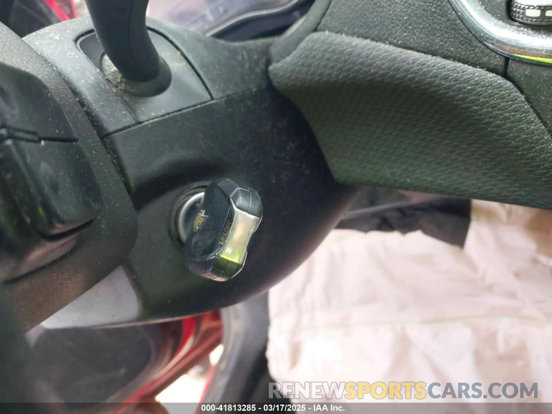 11 fotografías del automóvil dañado 1G1BC5SM4K7132159 CHEVROLET CRUZE 2019