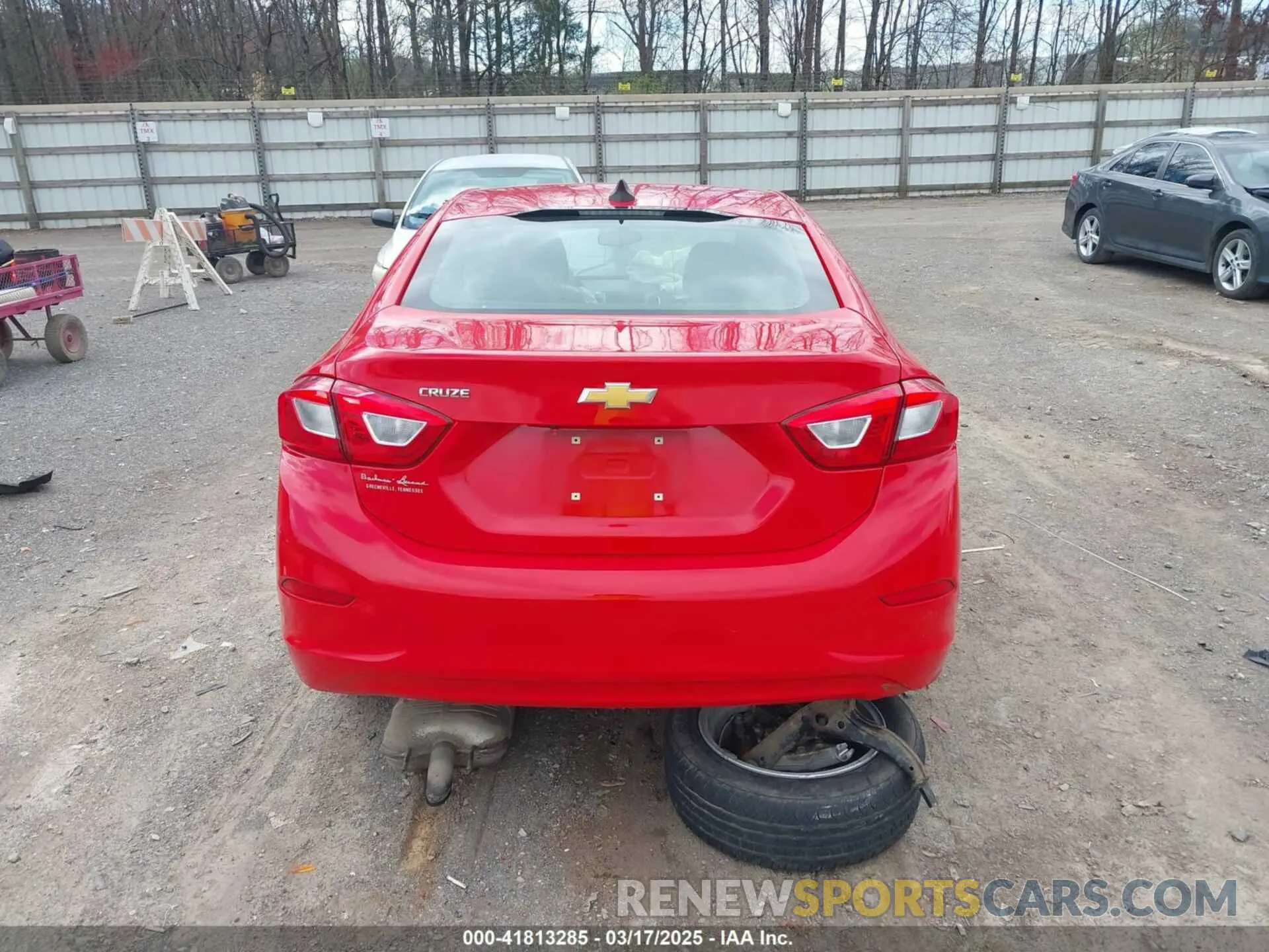 16 fotografías del automóvil dañado 1G1BC5SM4K7132159 CHEVROLET CRUZE 2019