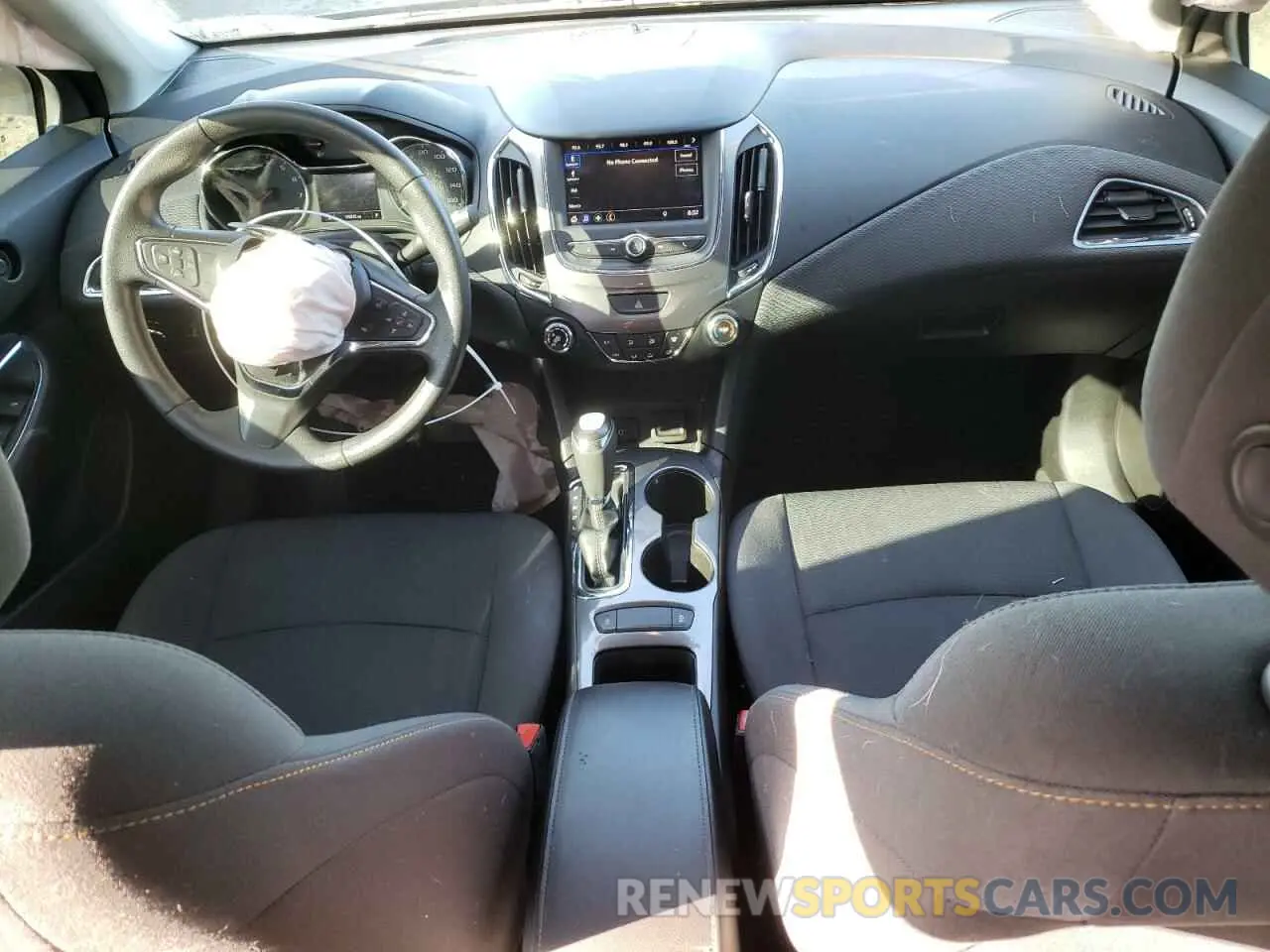 8 fotografías del automóvil dañado 1G1BC5SM4K7148541 CHEVROLET CRUZE 2019