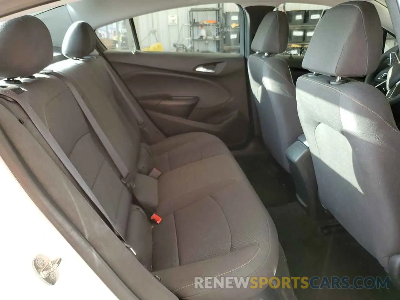 10 fotografías del automóvil dañado 1G1BC5SM4K7153299 CHEVROLET CRUZE 2019