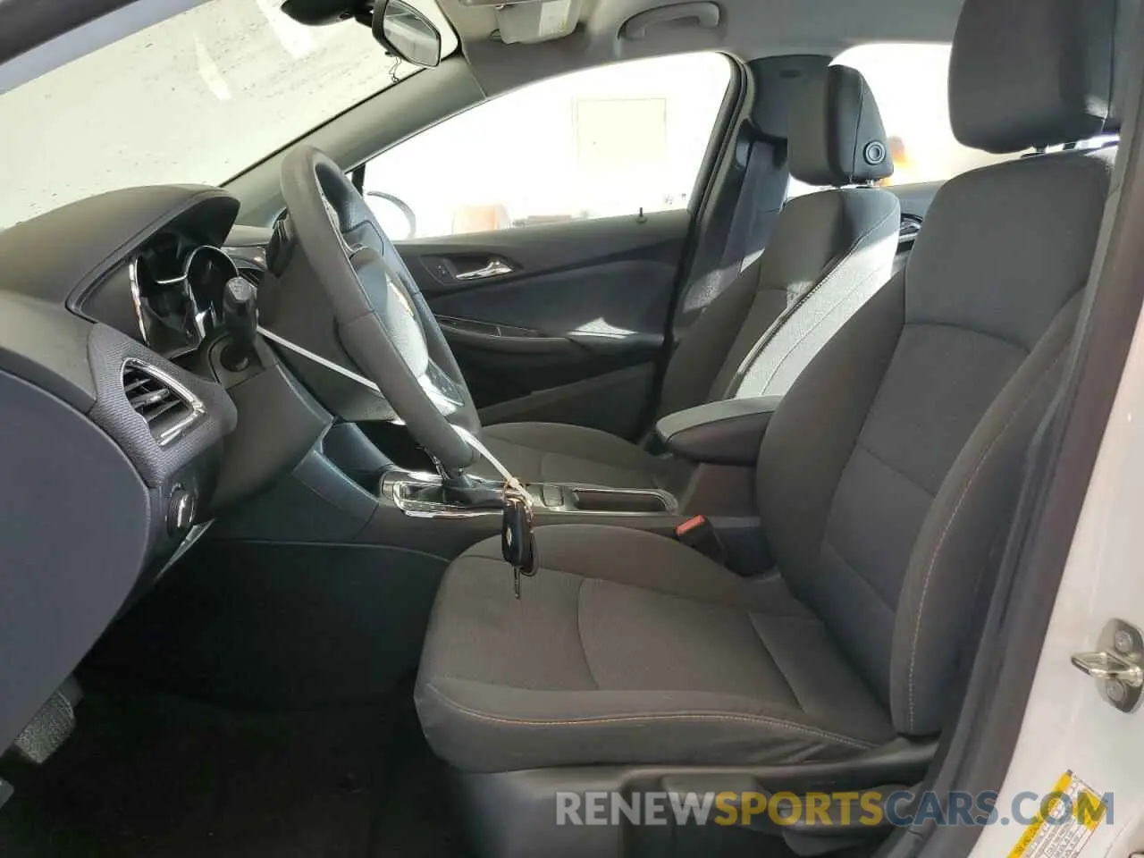 7 fotografías del automóvil dañado 1G1BC5SM4K7153299 CHEVROLET CRUZE 2019