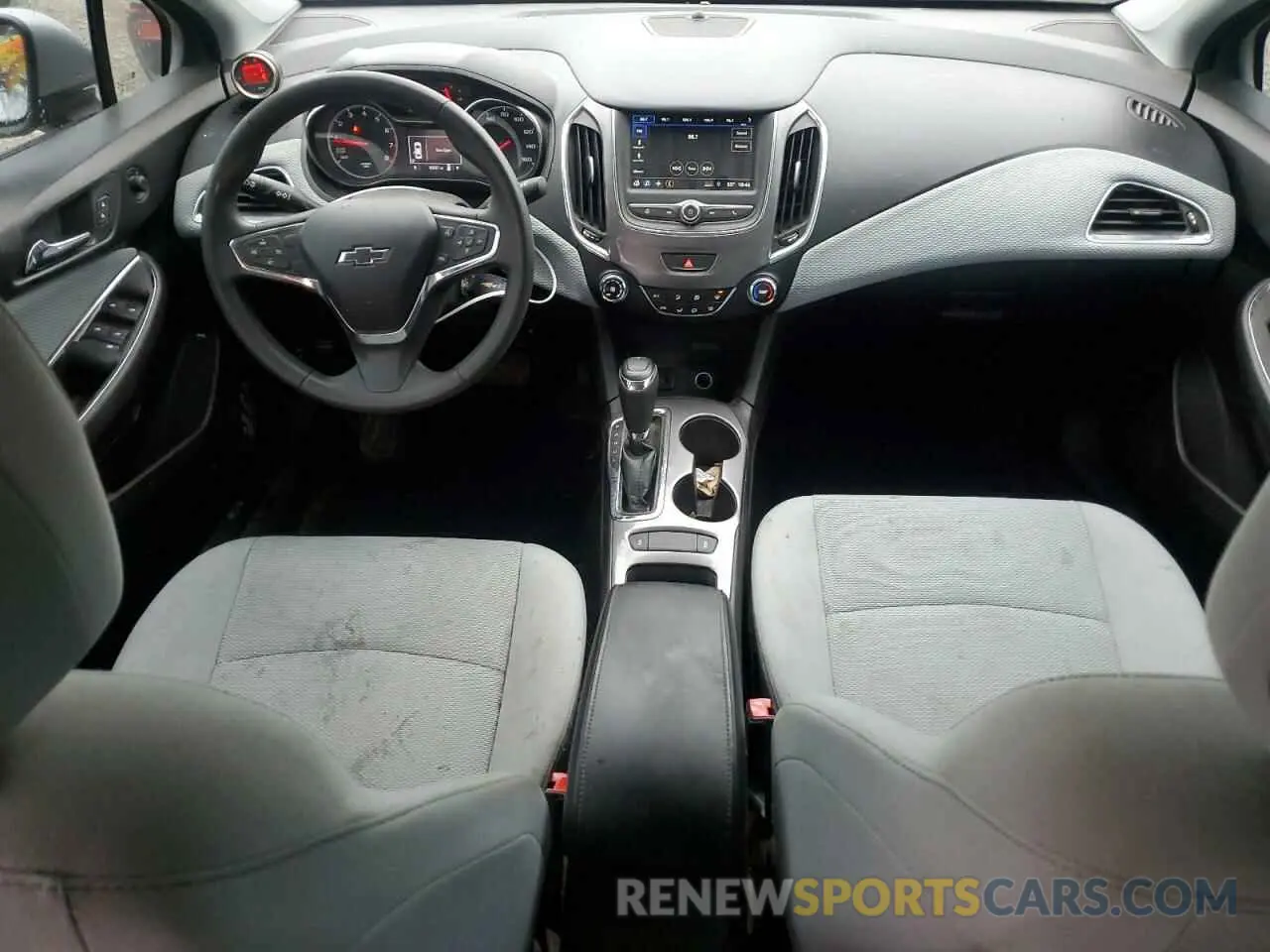8 fotografías del automóvil dañado 1G1BC5SM5K7139847 CHEVROLET CRUZE 2019