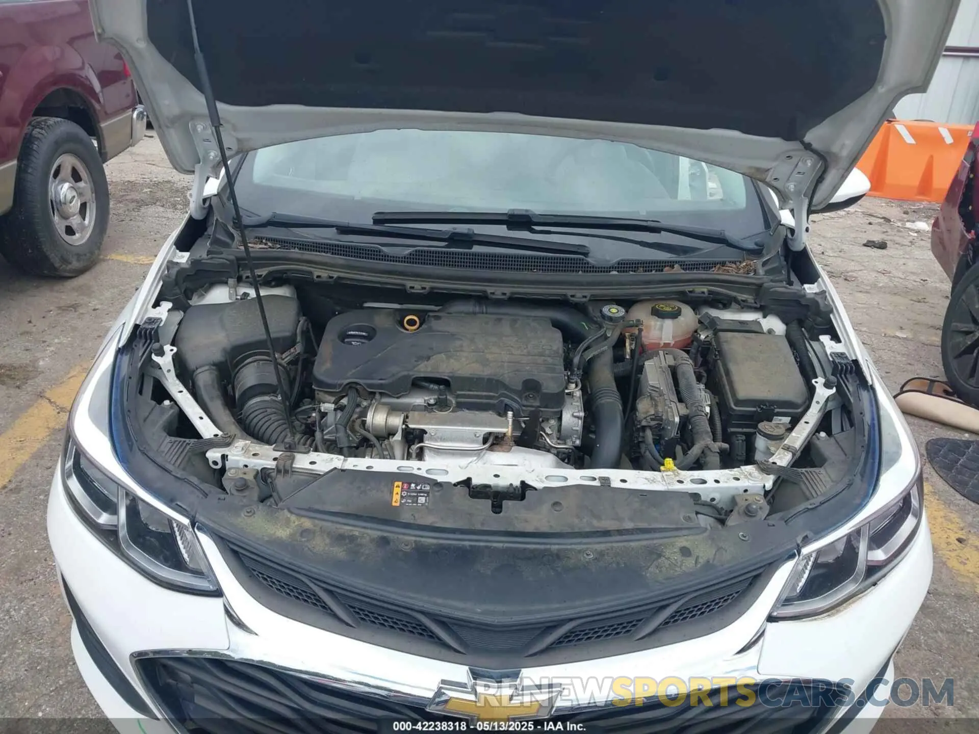10 fotografías del automóvil dañado 1G1BC5SM5K7149861 CHEVROLET CRUZE 2019