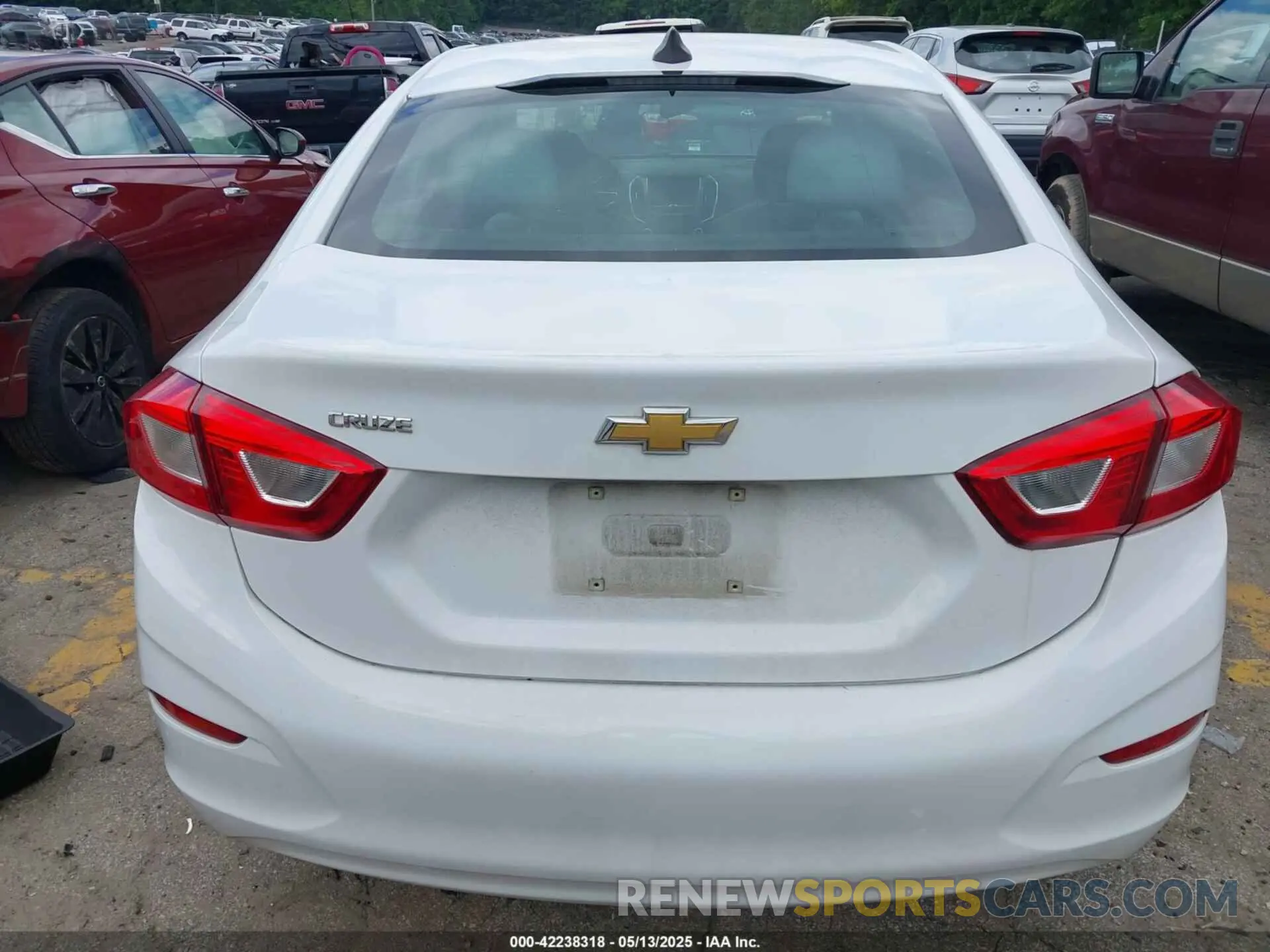 16 fotografías del automóvil dañado 1G1BC5SM5K7149861 CHEVROLET CRUZE 2019