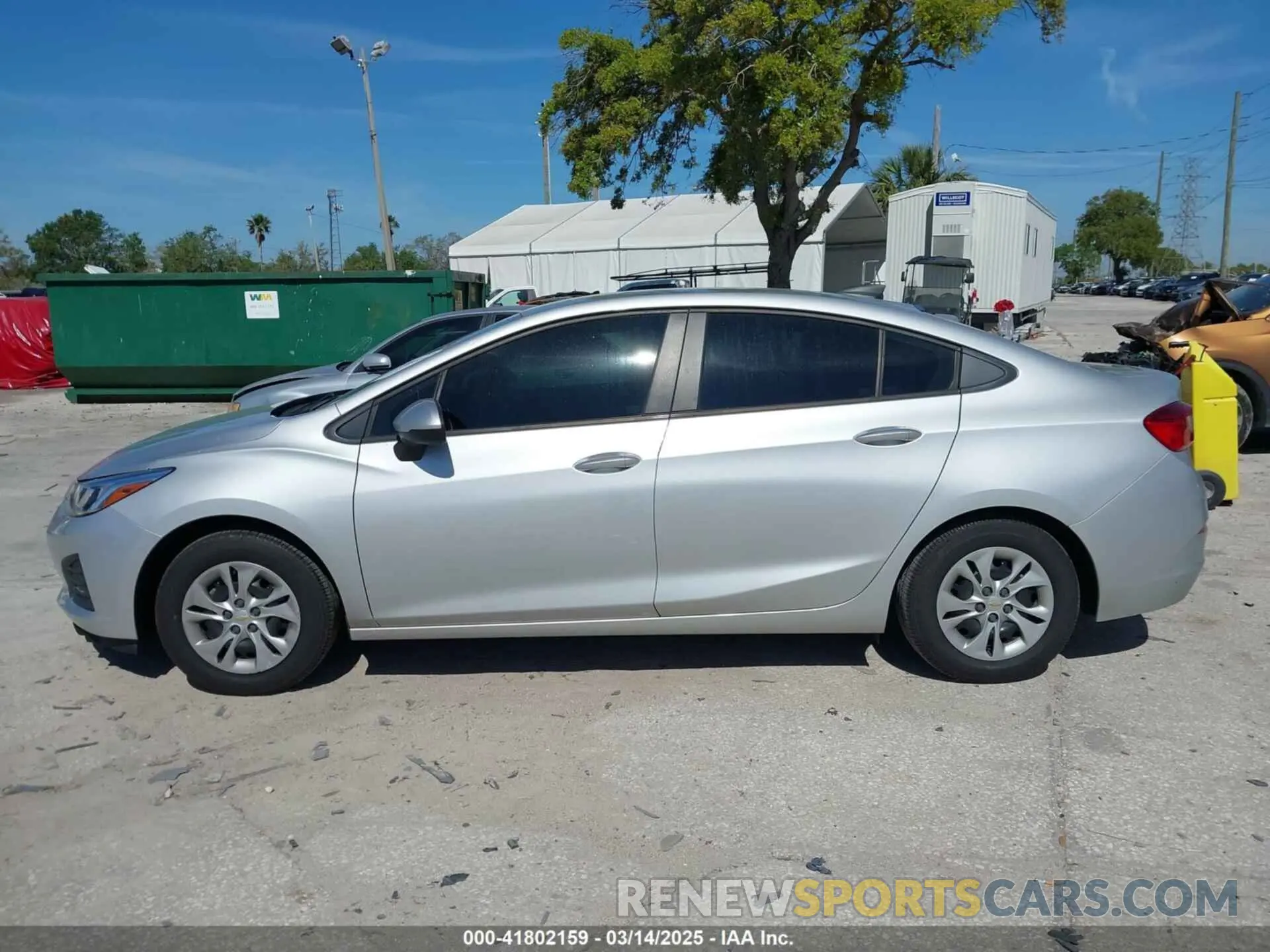 14 fotografías del automóvil dañado 1G1BC5SM5K7149892 CHEVROLET CRUZE 2019
