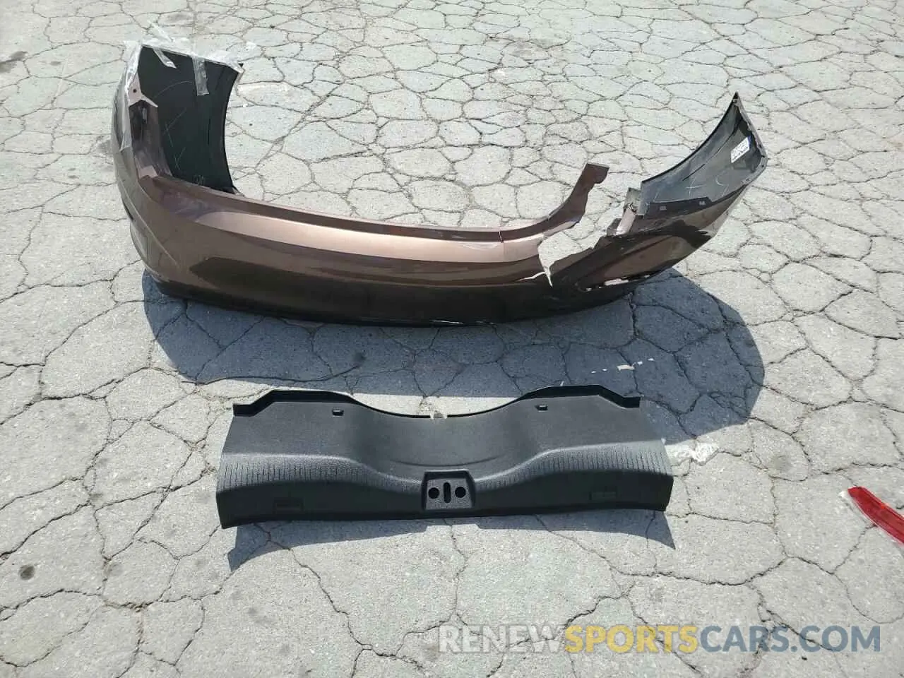 12 fotografías del automóvil dañado 1G1BC5SM6K7107635 CHEVROLET CRUZE 2019
