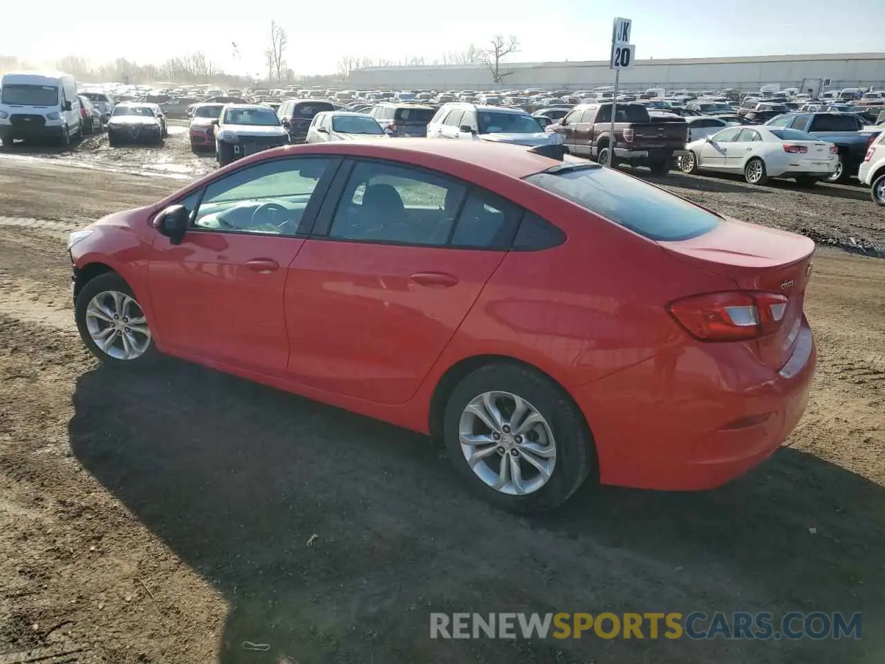 2 fotografías del automóvil dañado 1G1BC5SM6K7107733 CHEVROLET CRUZE 2019