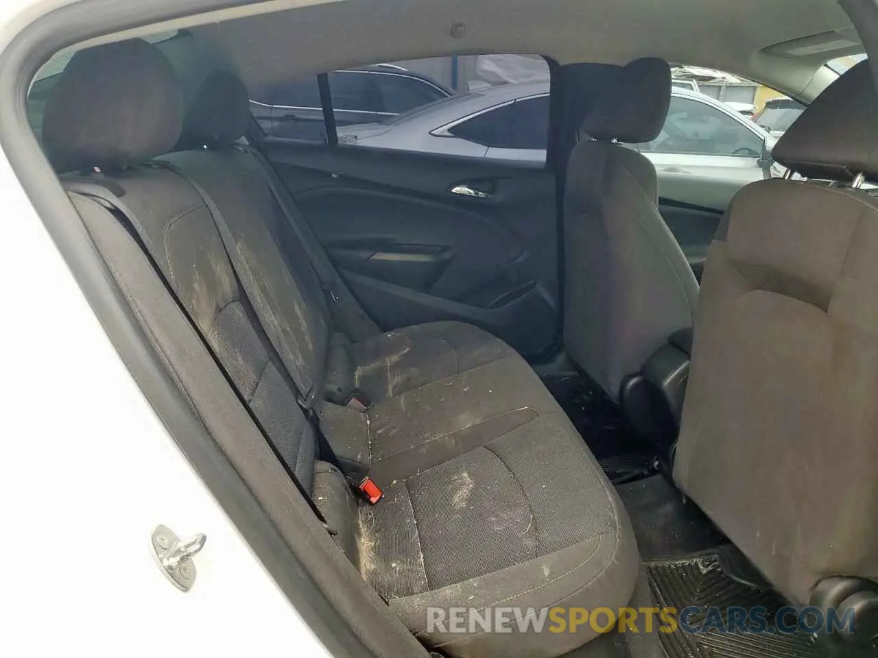 10 fotografías del automóvil dañado 1G1BC5SM6K7123320 CHEVROLET CRUZE 2019