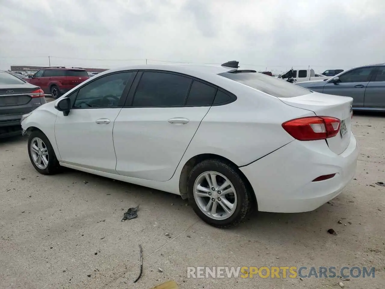 2 fotografías del automóvil dañado 1G1BC5SM6K7123320 CHEVROLET CRUZE 2019