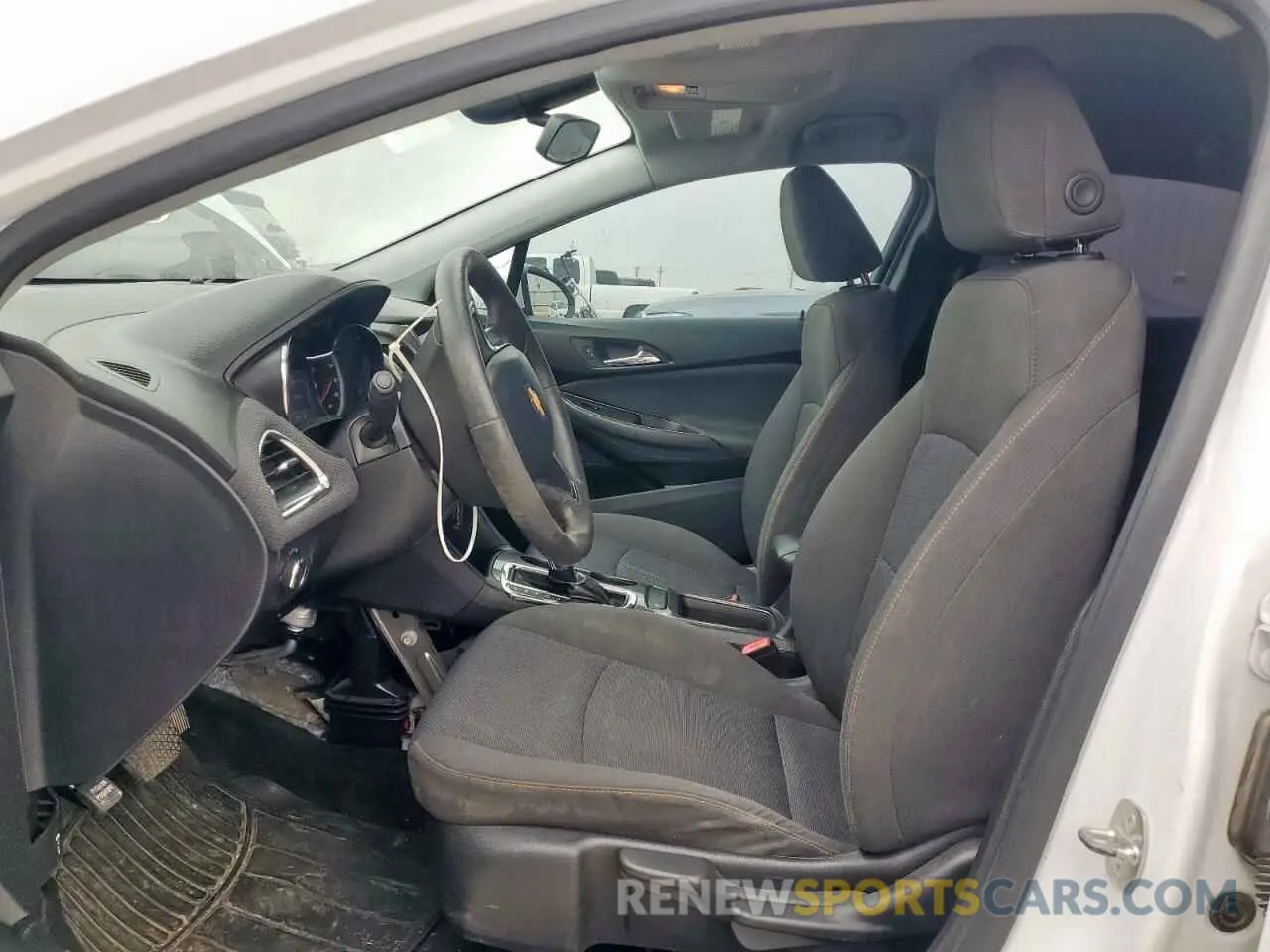 7 fotografías del automóvil dañado 1G1BC5SM6K7123320 CHEVROLET CRUZE 2019