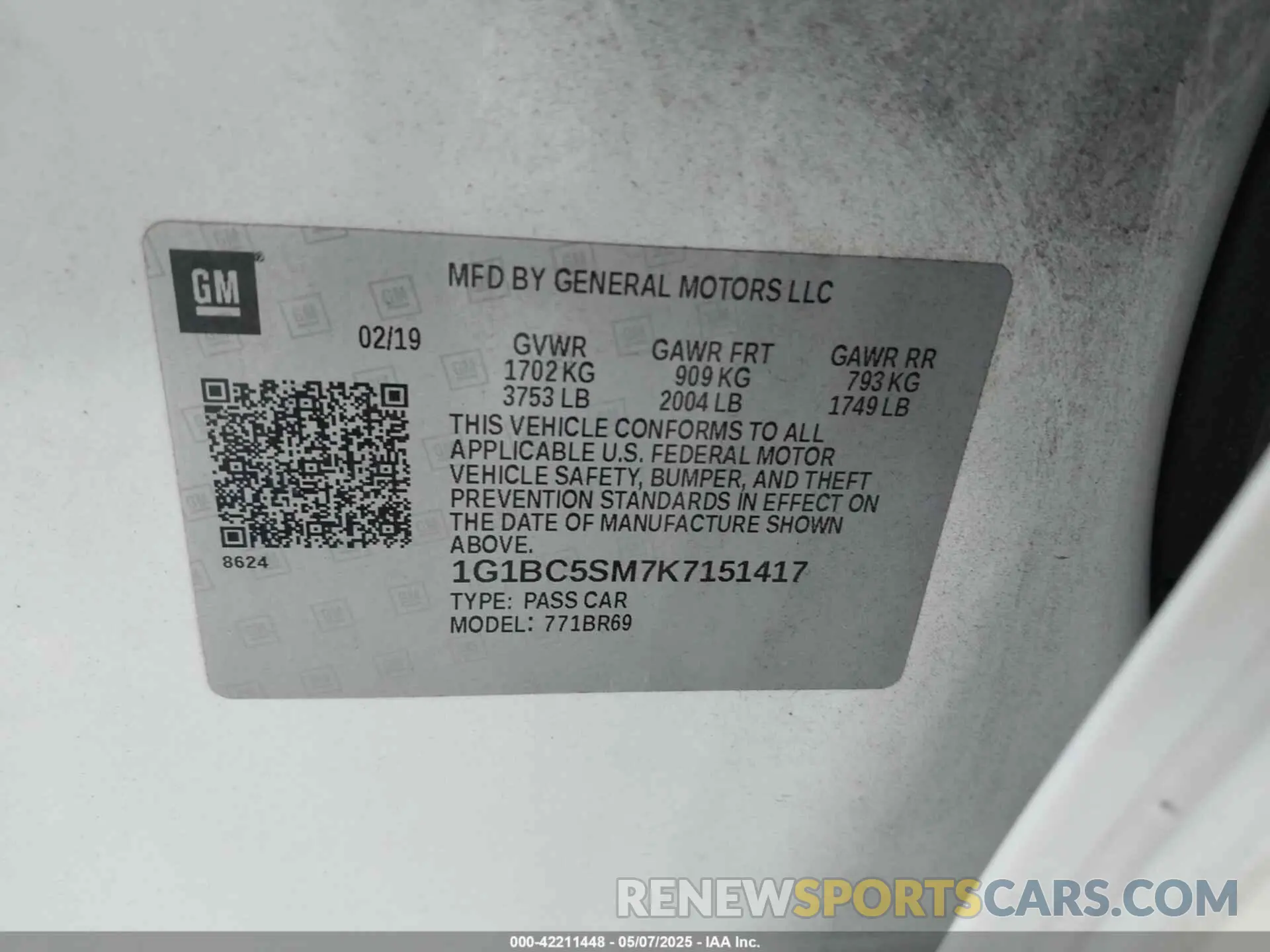 9 fotografías del automóvil dañado 1G1BC5SM7K7151417 CHEVROLET CRUZE 2019