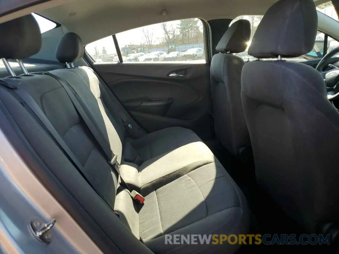 10 fotografías del automóvil dañado 1G1BC5SM8K7133301 CHEVROLET CRUZE 2019