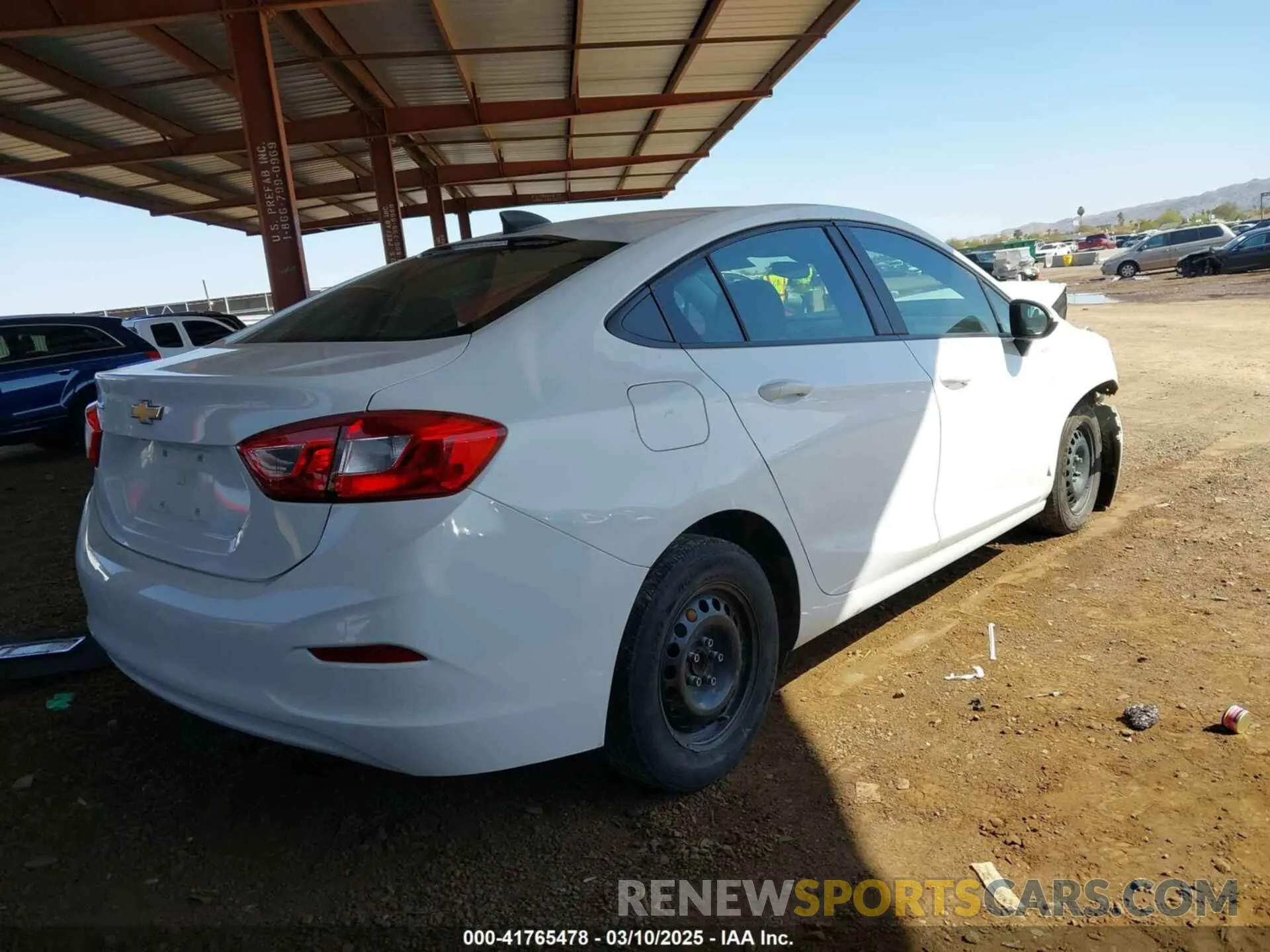 4 fotografías del automóvil dañado 1G1BC5SM8K7147845 CHEVROLET CRUZE 2019