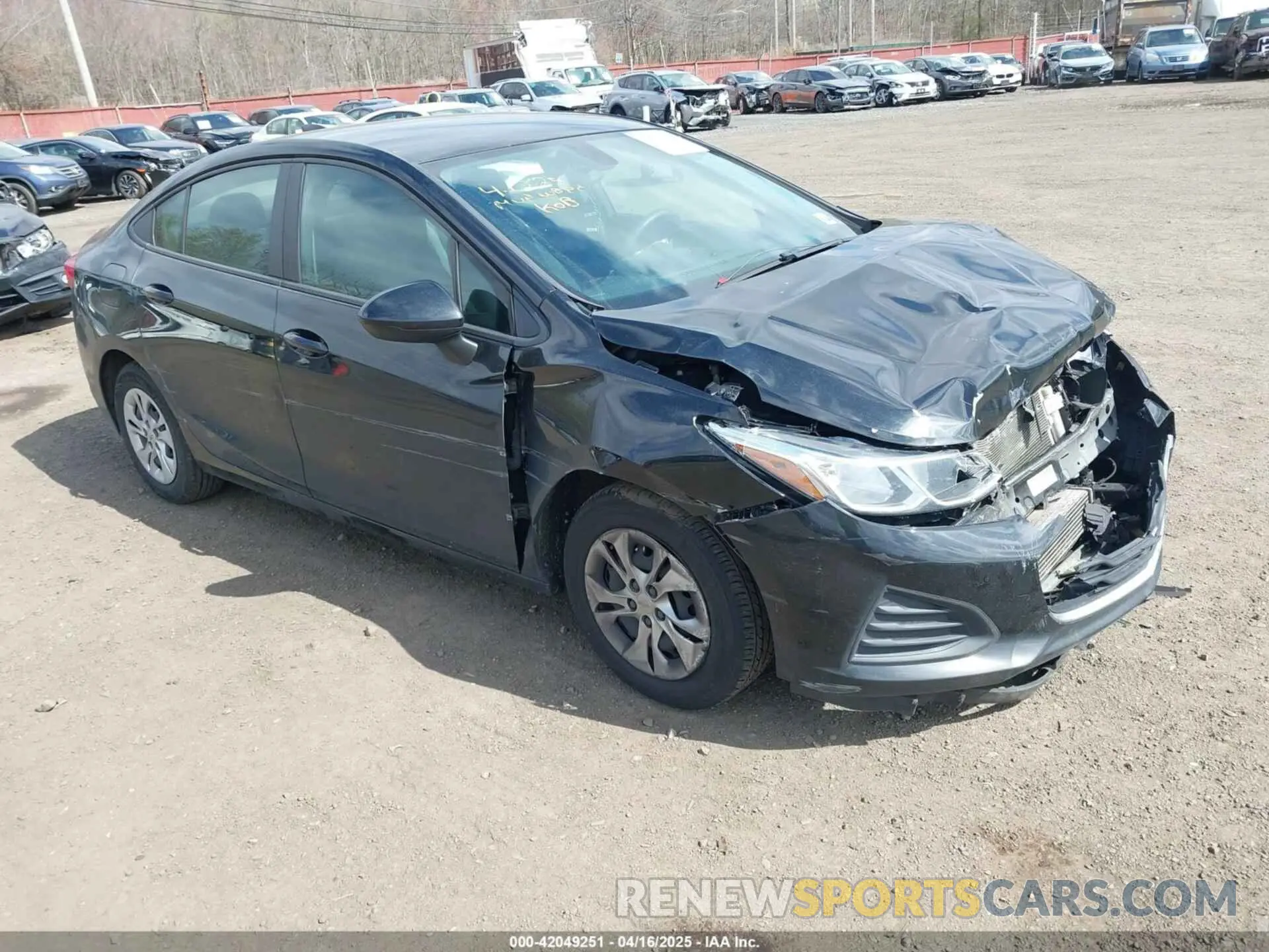 1 fotografías del automóvil dañado 1G1BC5SM8K7151216 CHEVROLET CRUZE 2019