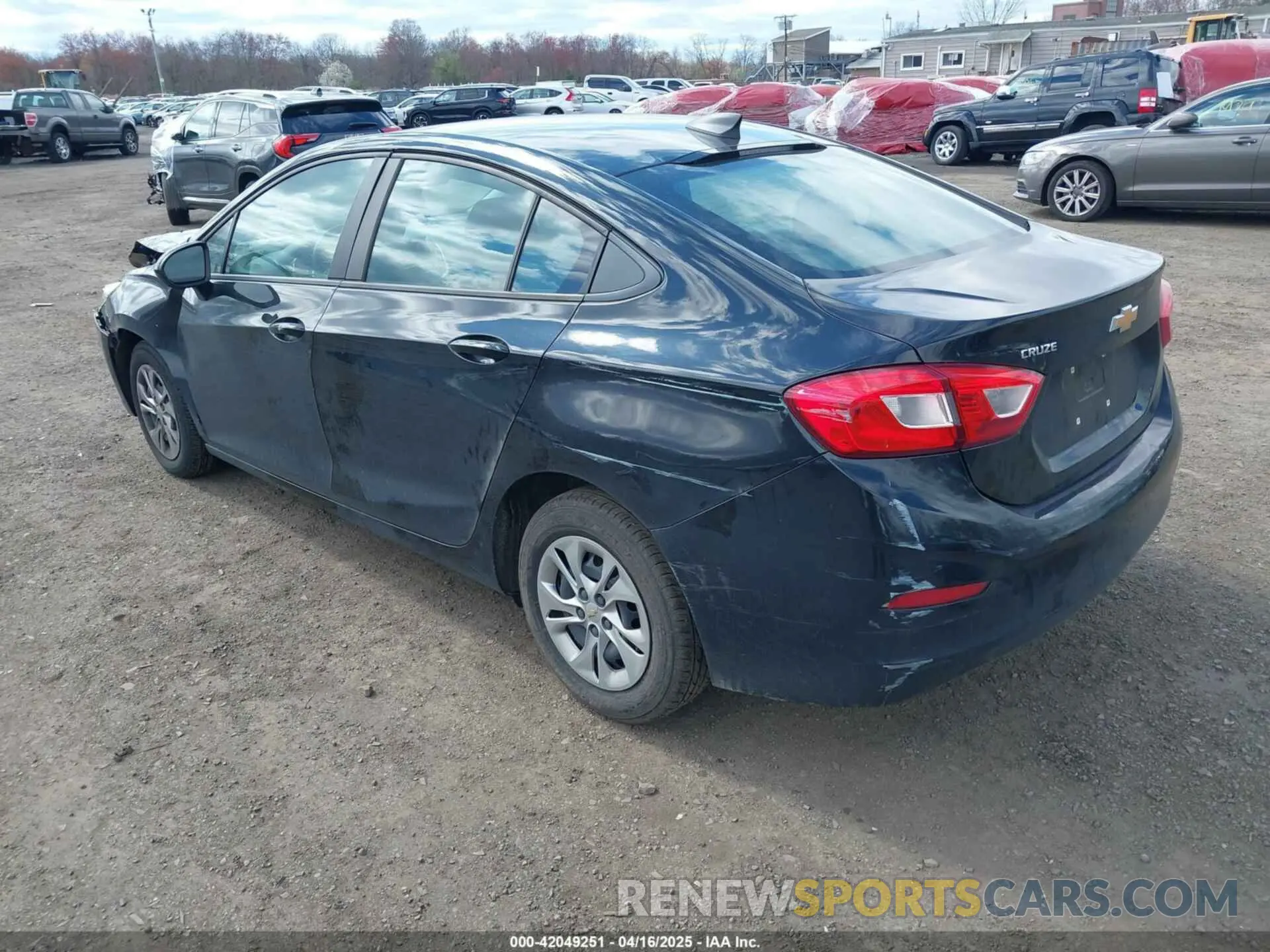 3 fotografías del automóvil dañado 1G1BC5SM8K7151216 CHEVROLET CRUZE 2019