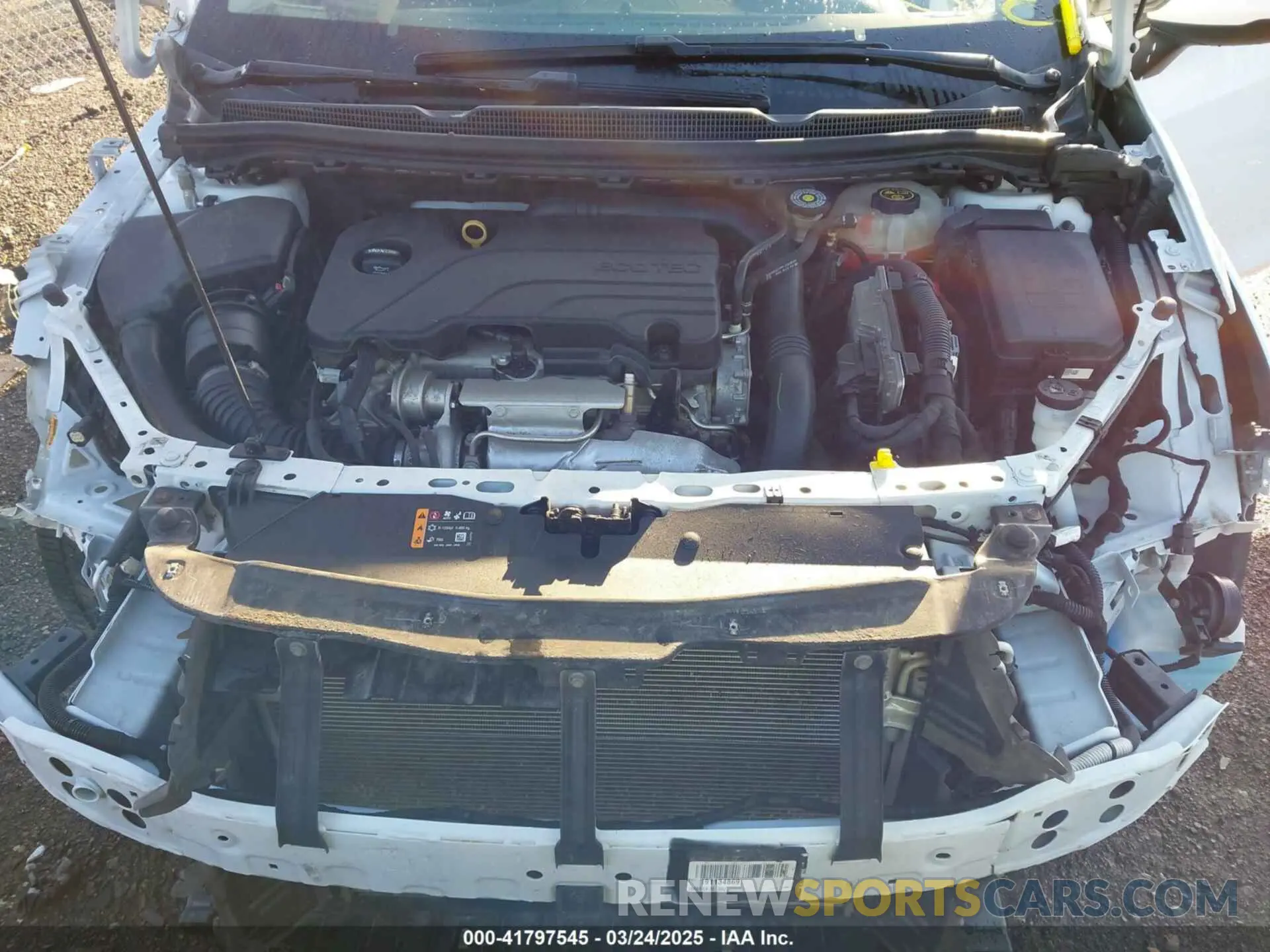 10 fotografías del automóvil dañado 1G1BC5SM9K7134778 CHEVROLET CRUZE 2019